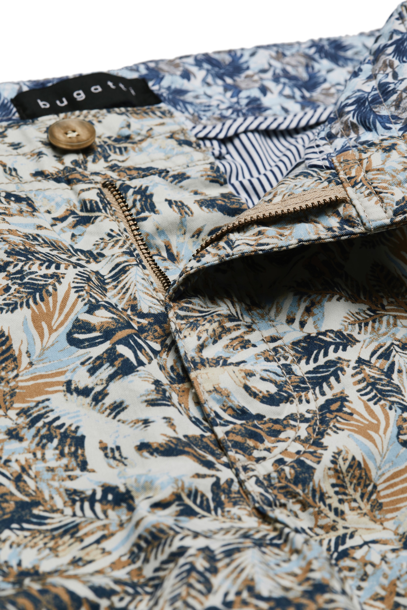 bugatti Bermudas, mit grafischem Allover-Print
