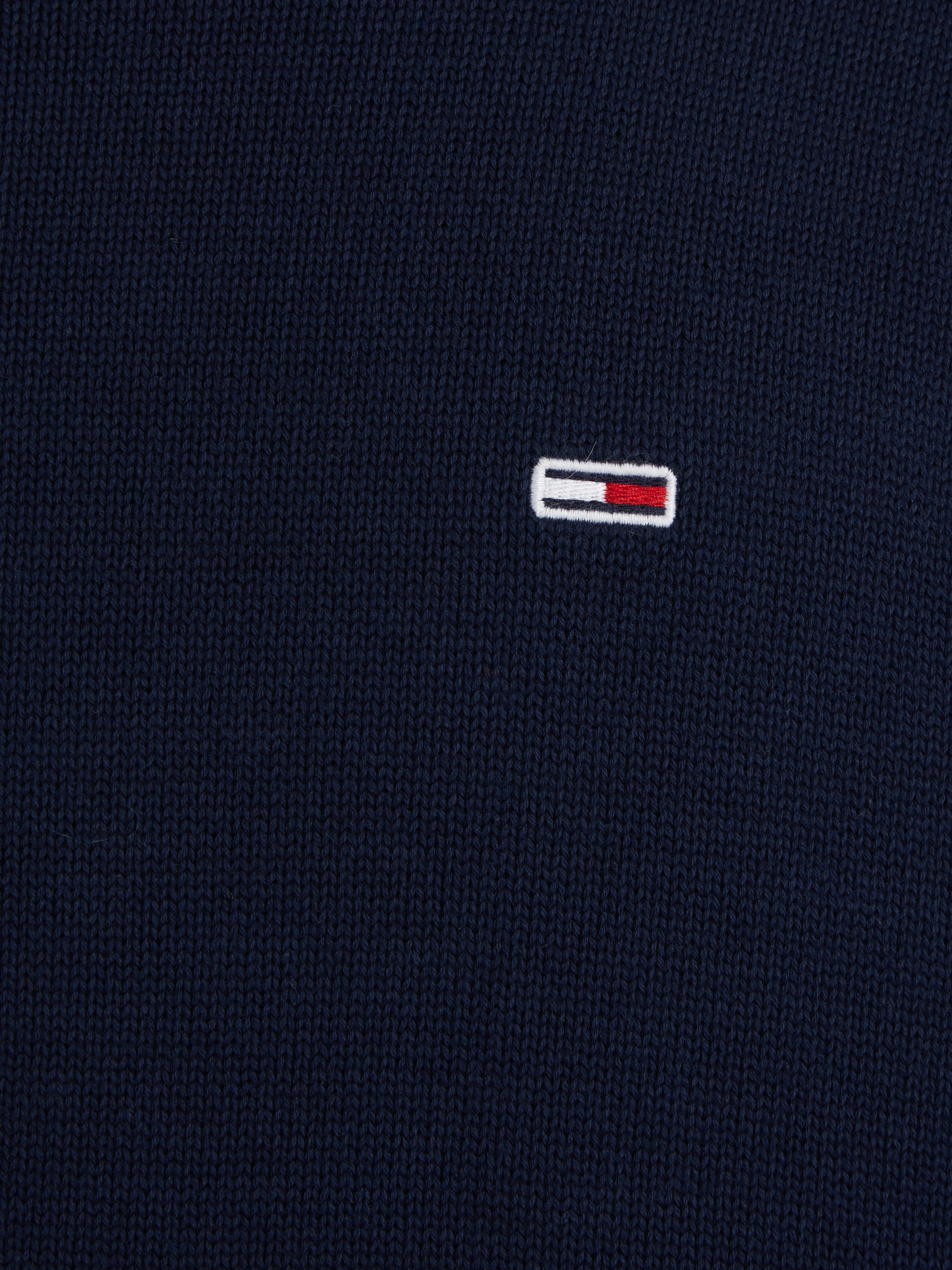 Tommy Jeans Strickpullover »TJM SLIM ESSNTLS C-NECK SWEATER«, mit Markenlogo auf der Brust
