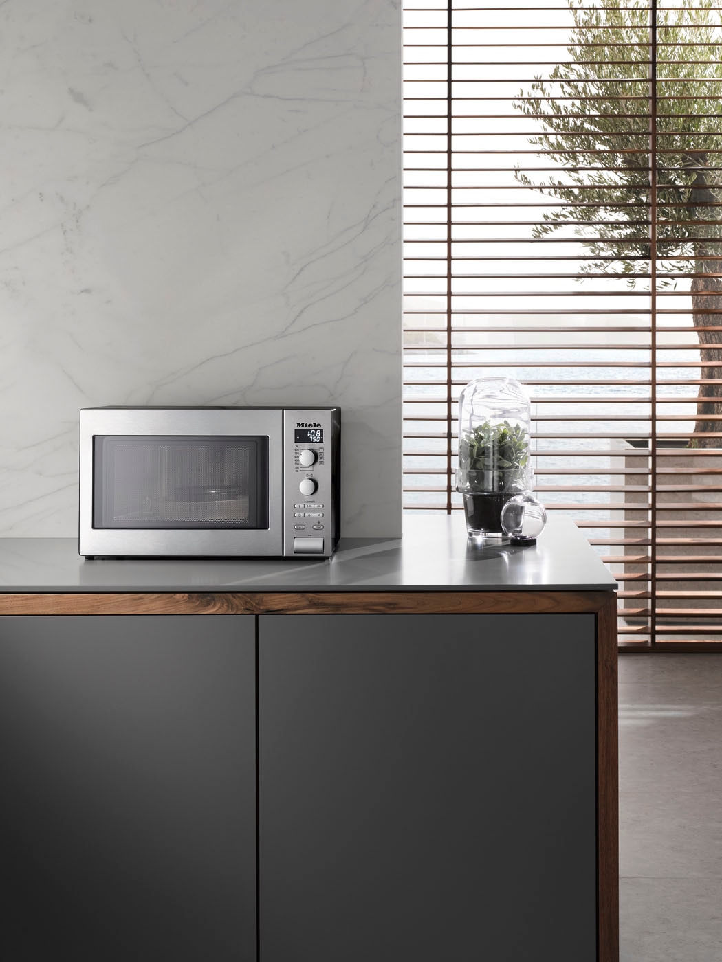 Miele Mikrowelle »M 6012 SC mit Automatikprogrammen« Grill | Mikrowelle 900 W