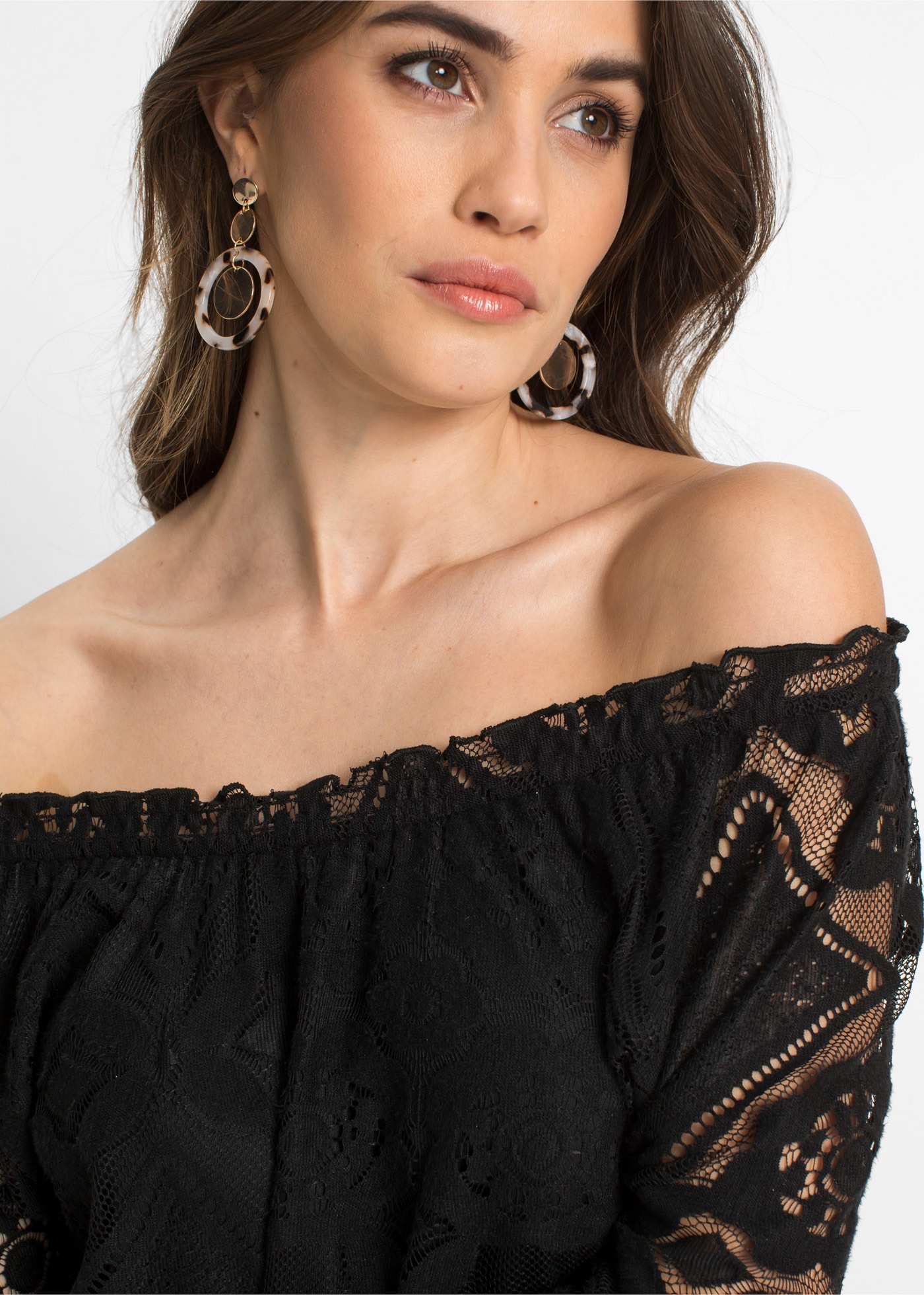 bonprix Carmenshirt bequeme Passform, 3/4-Ärmel, mit Spitze im Lagen-Look