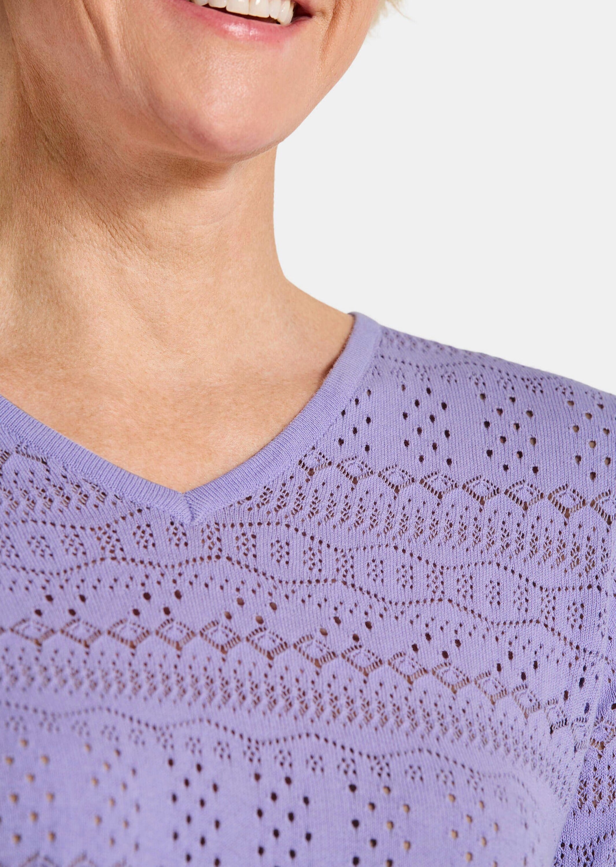 GOLDNER Rundhalspullover »Kurzgröße Sommerpullover mit V-Ausschnitt« angenehmer Tragekomfort