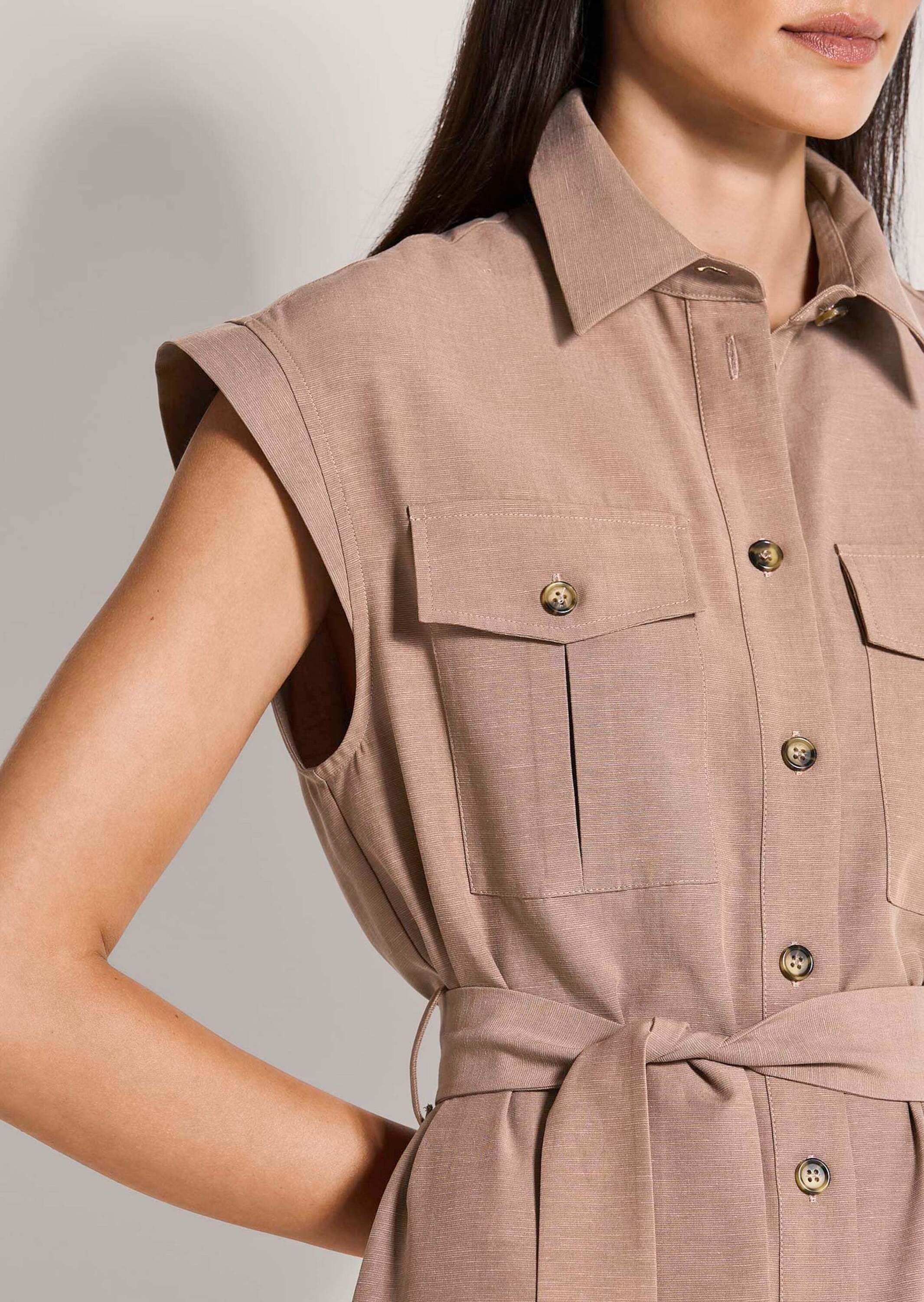 MADELEINE Sommerkleid »Hemdblusenkleid Sommerkleid mit Bindeband« Hemdblusenkleid mit Bindeband, aufgesetzter Brusttasche mit Falte, Klappe und Knopf