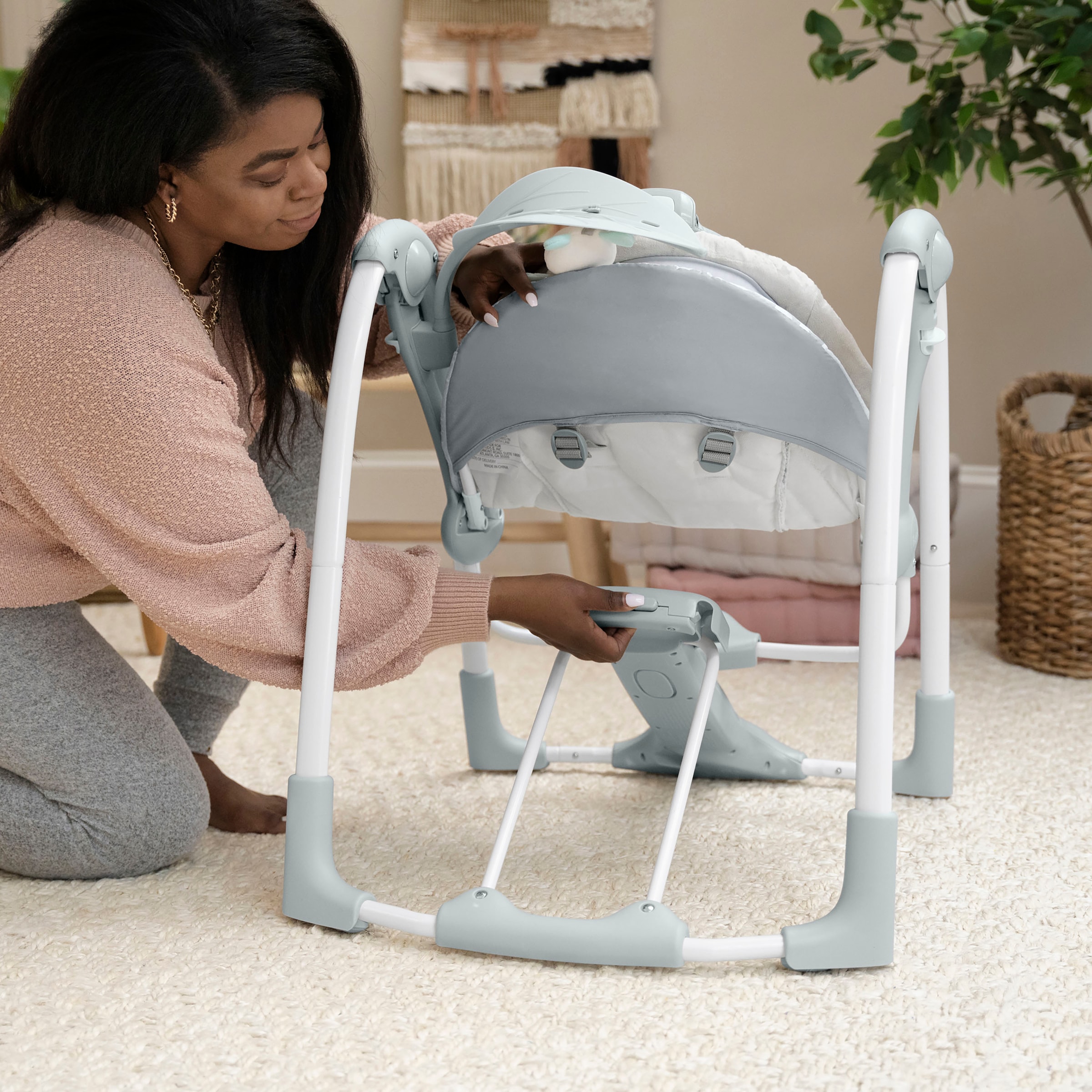 ingenuity Babyschaukel »ConvertMe Swing-2-Seat Portable Swing - Raylan« mit automatischer Schaukelfunktion und Sound-Effekt
