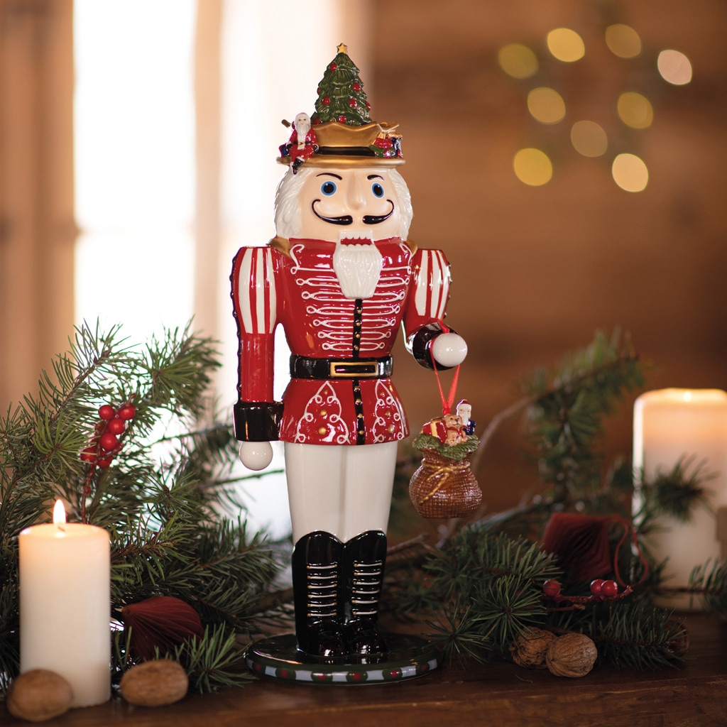 Villeroy & Boch Weihnachtsfigur »Dekofigur Nussknacker Christmas Toys Memory bunt«
