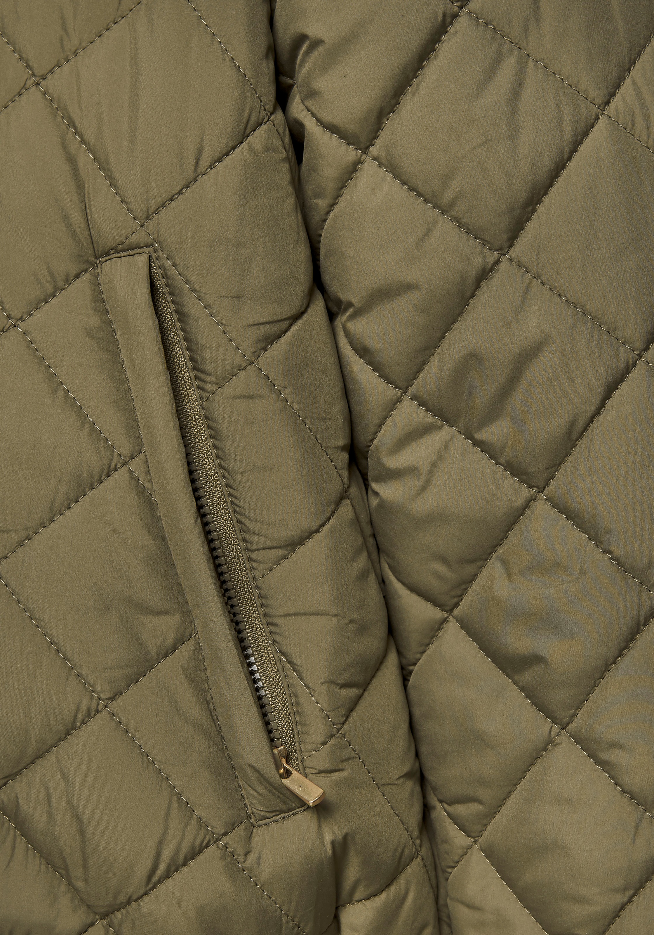 French Connection Steppjacke, mit geripptem Stehkragen