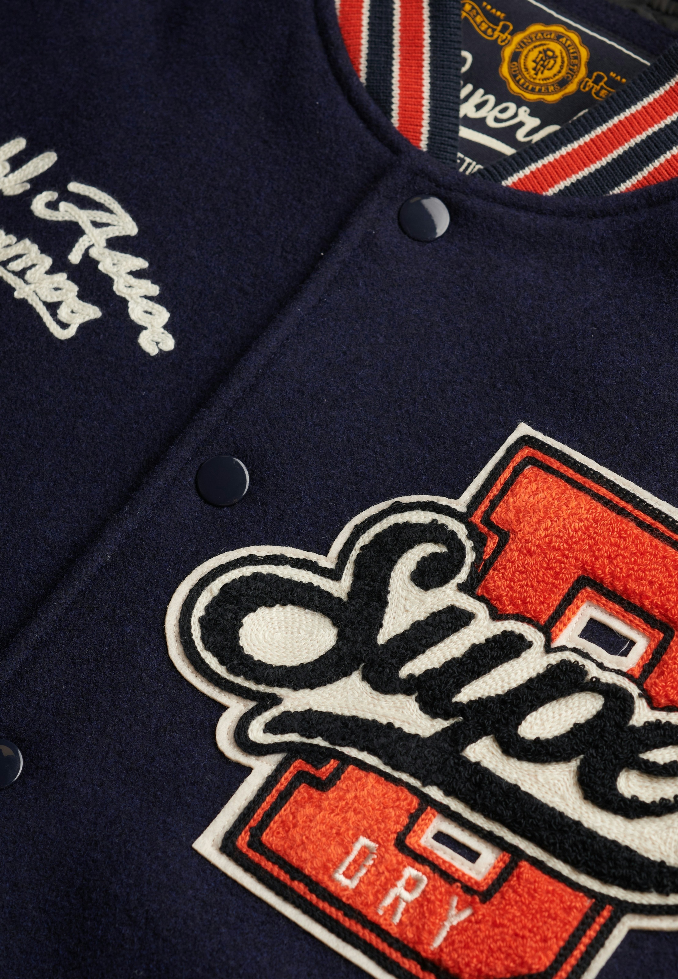 Superdry Collegejacke »COLLEGE PATCHED VARSITY JKT« ohne Kapuze