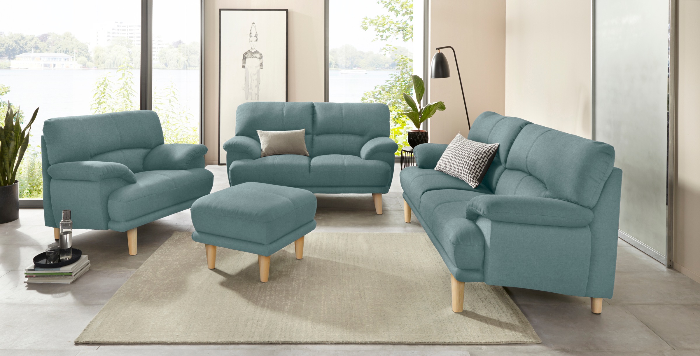 TRENDMANUFAKTUR 3-Sitzer »Cecilia, Sofa in italienischem Design« mit tollem Sitzkomfort, extrabequeme Armlehnen, Holzfüße