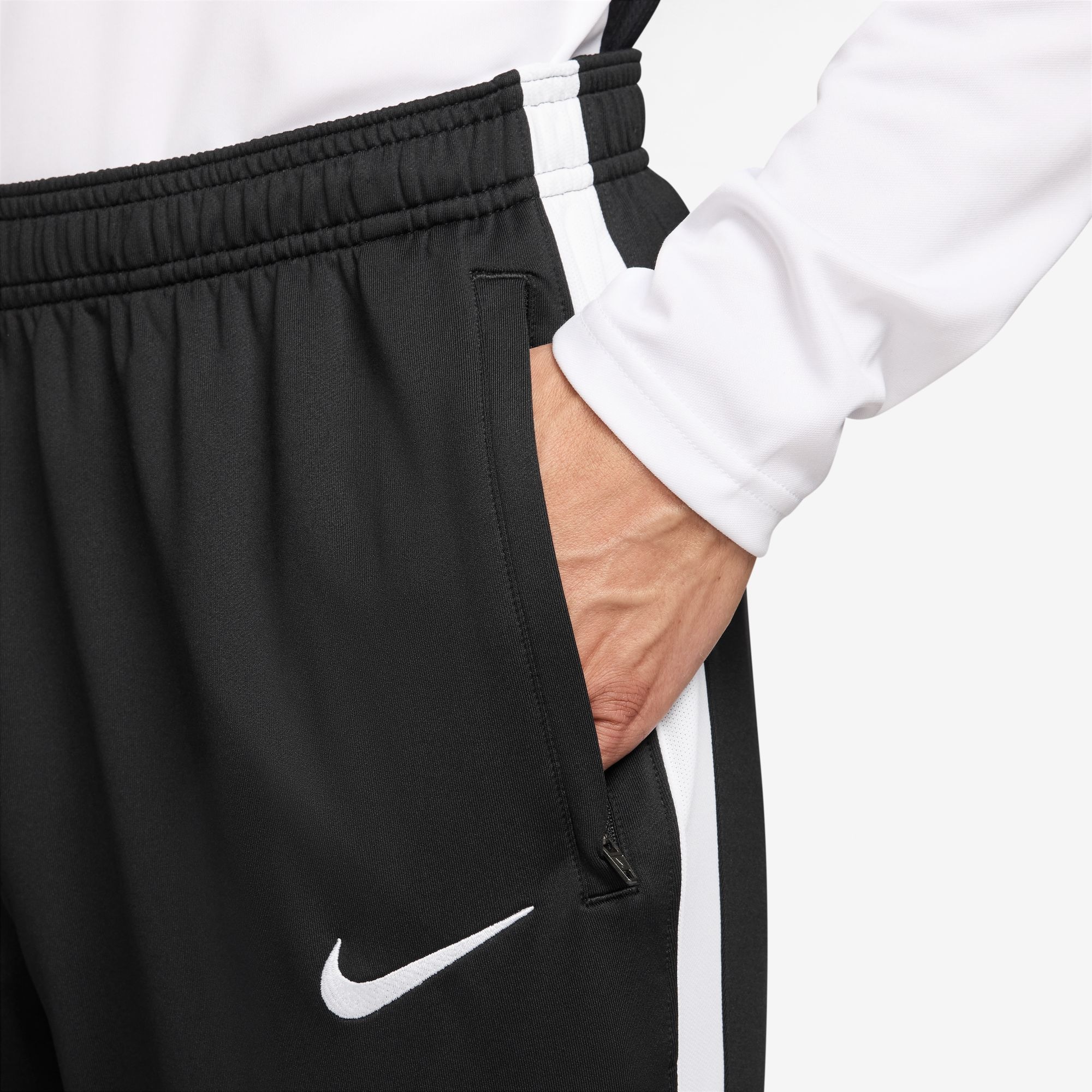 Nike Trainingshose »M NK DF STRK PANT KPZ«  sportlicher Stil