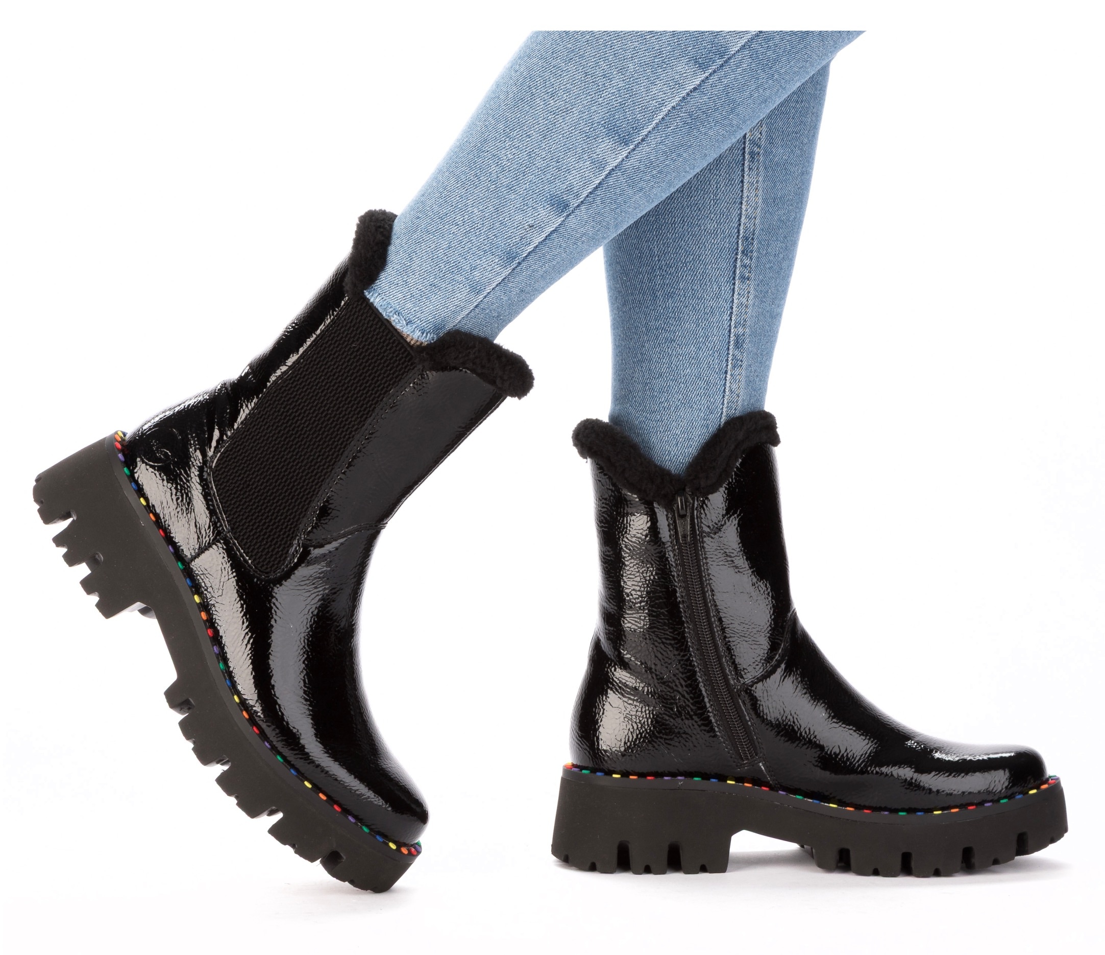 Rieker Winterstiefelette  Plateauboots, Winterboots, Lack-Stiefelette mit buntem Sohlenrand