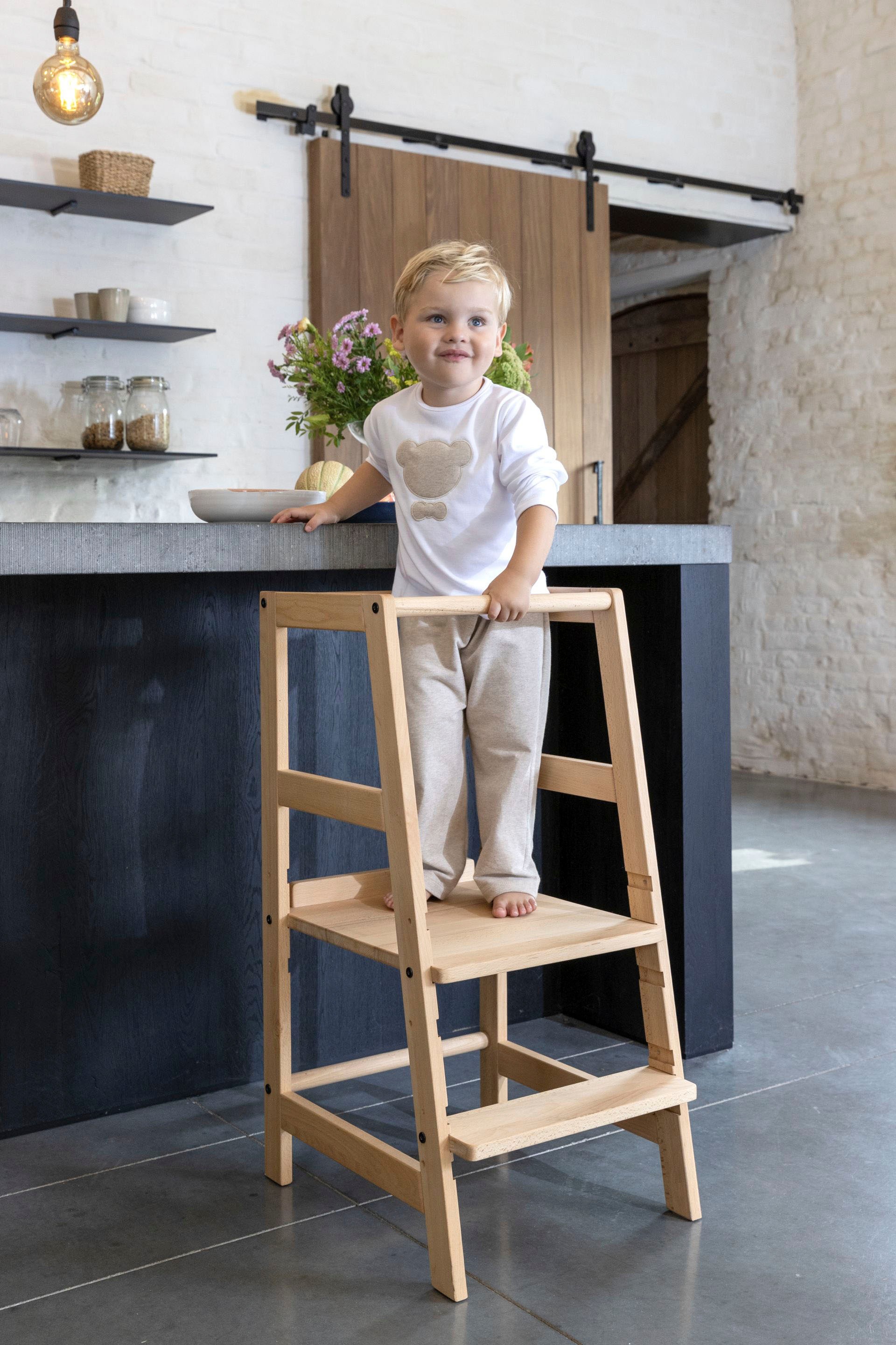 Vipack Kinderstuhl »Lernturm aus Massivholz, stabil und standfest gebaut« () Tritt und Stehfläche 3-fach verstellbar, 3 verschiedene Farben