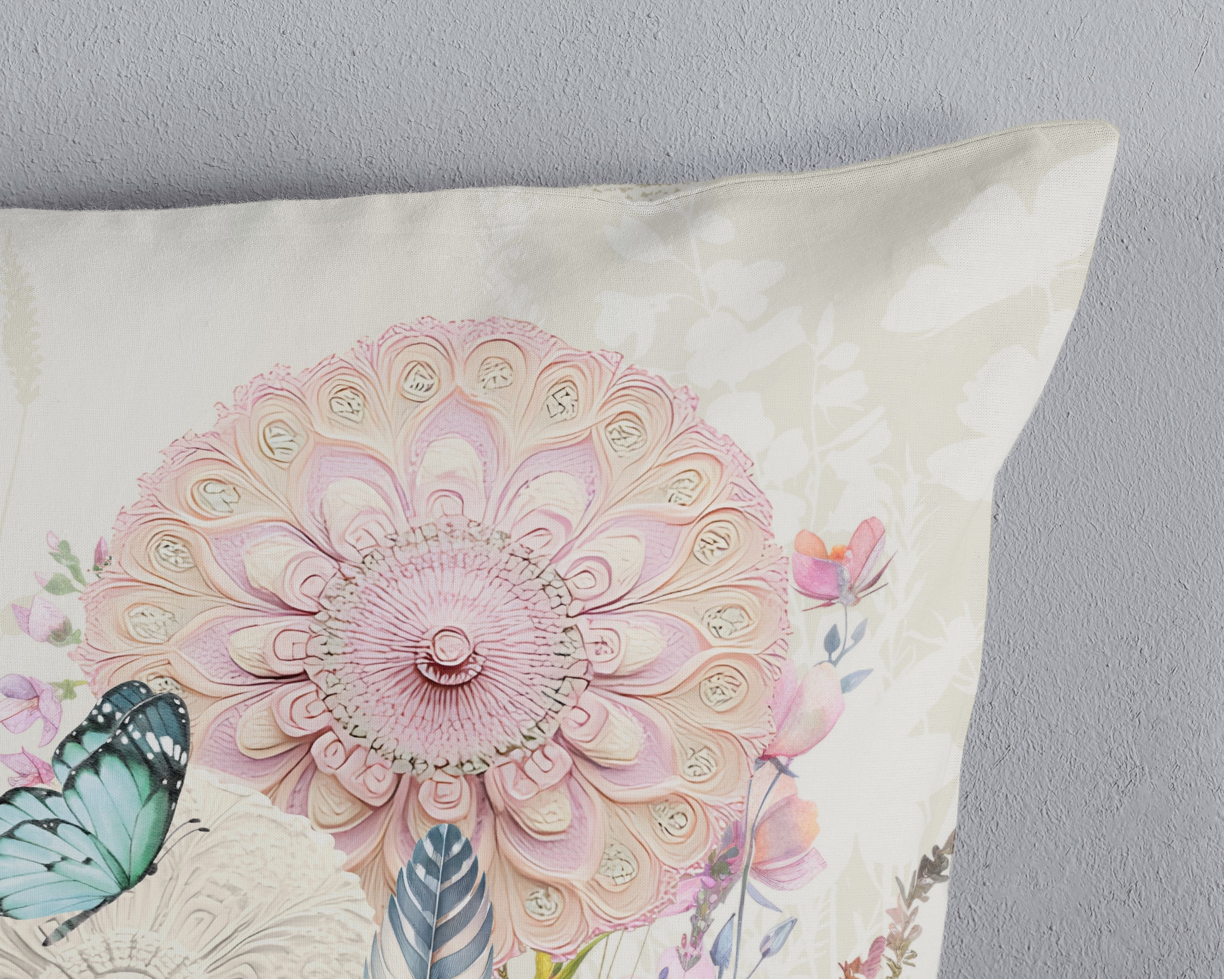hip Wendebettwäsche »Maysa«, Satin, Reißverschluss, Wendeoptik, Mandala, Blume, Boho, Cremeweiß