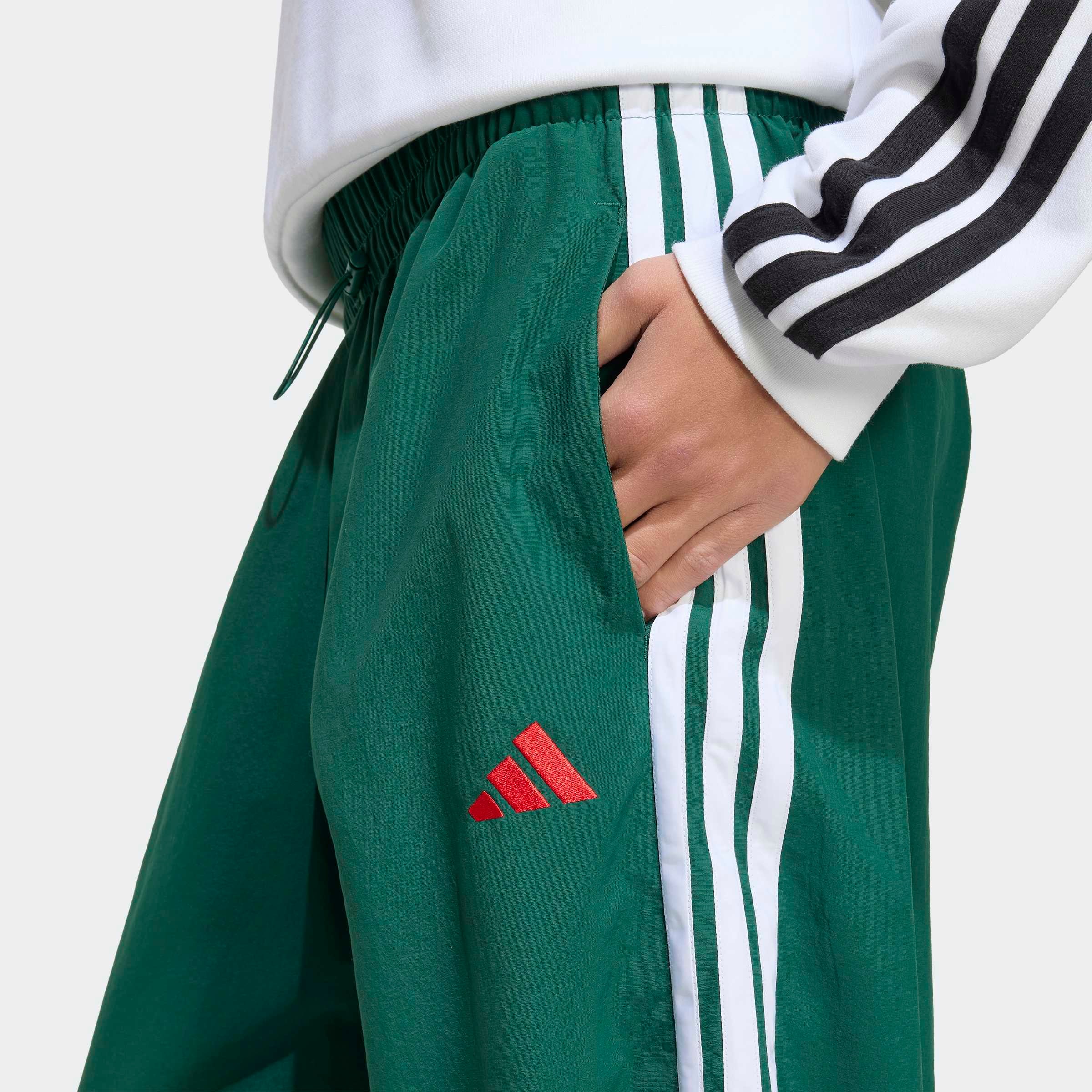 adidas Sportswear Sporthose »ESSENTIALS 3-STREIFEN WOVEN PARACHUTE«