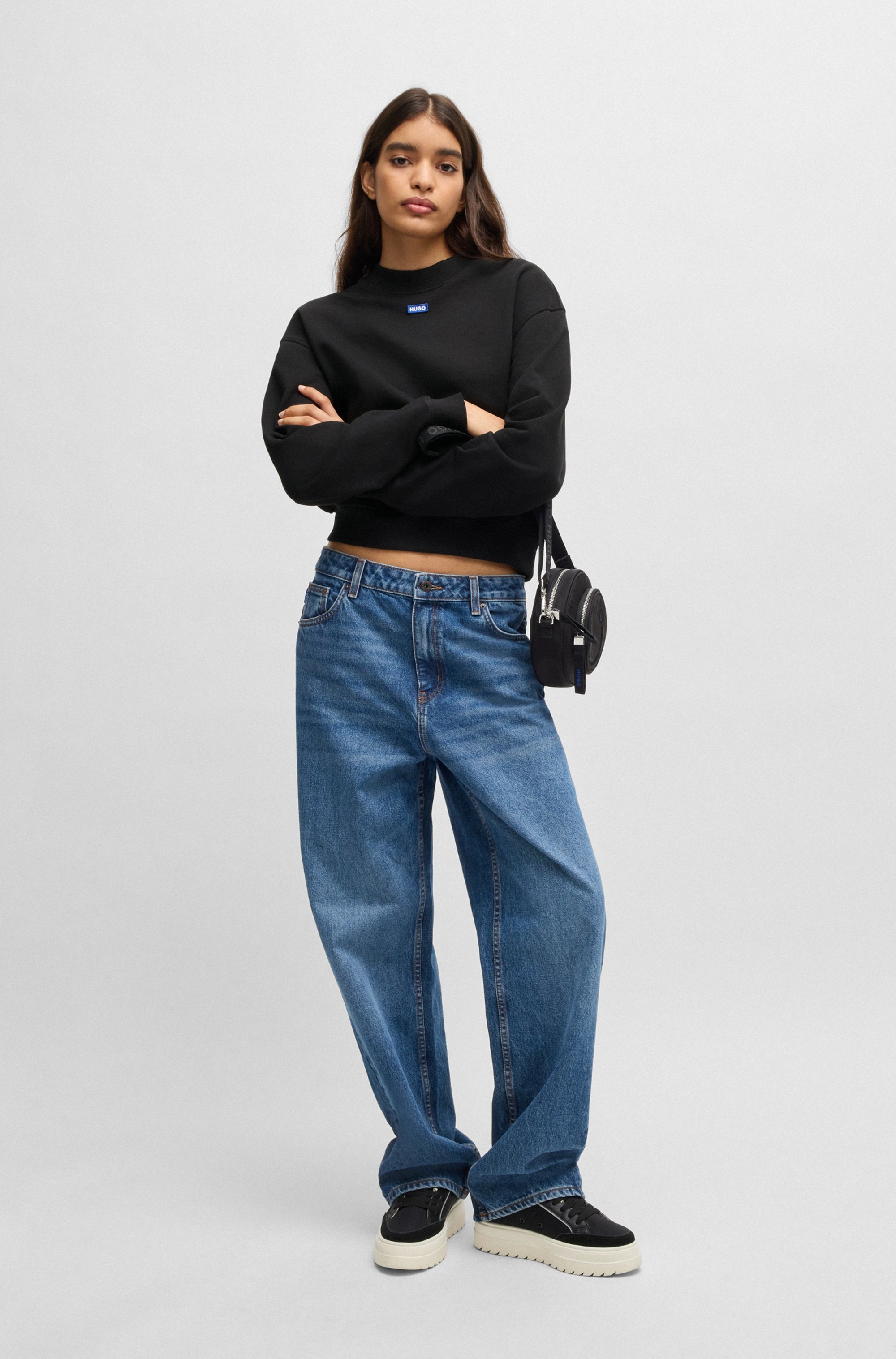 HUGO Blue Sweatshirt »Delessa«, mit Logoaufnäher