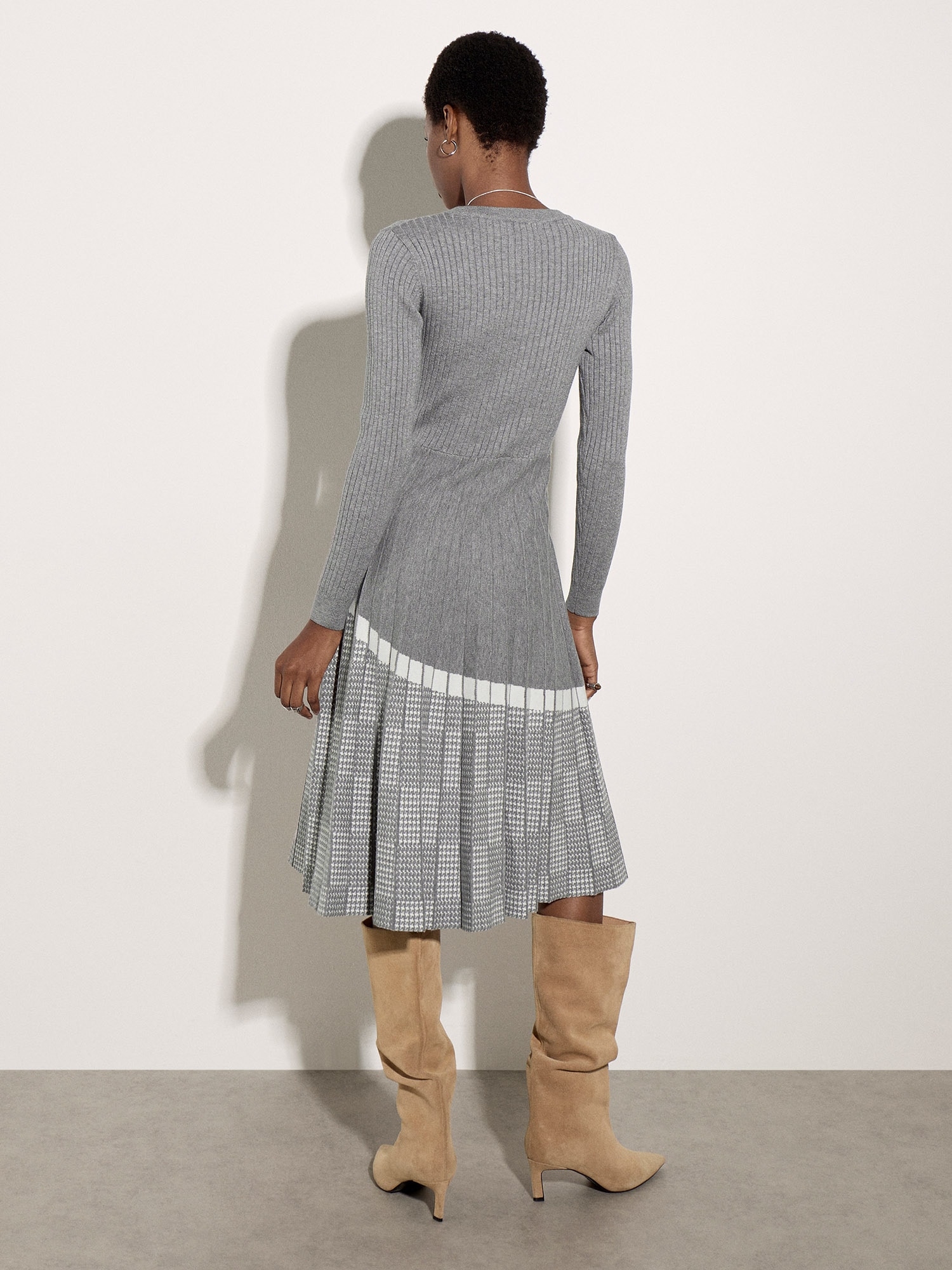 Apricot Midikleid »Strickkleid« mit asymmetrischen Streifen