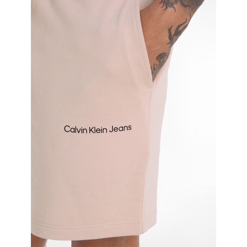 Calvin Klein Jeans Sweatshorts »INSTITUTIONAL SHORT«, mit Logoschriftzug
