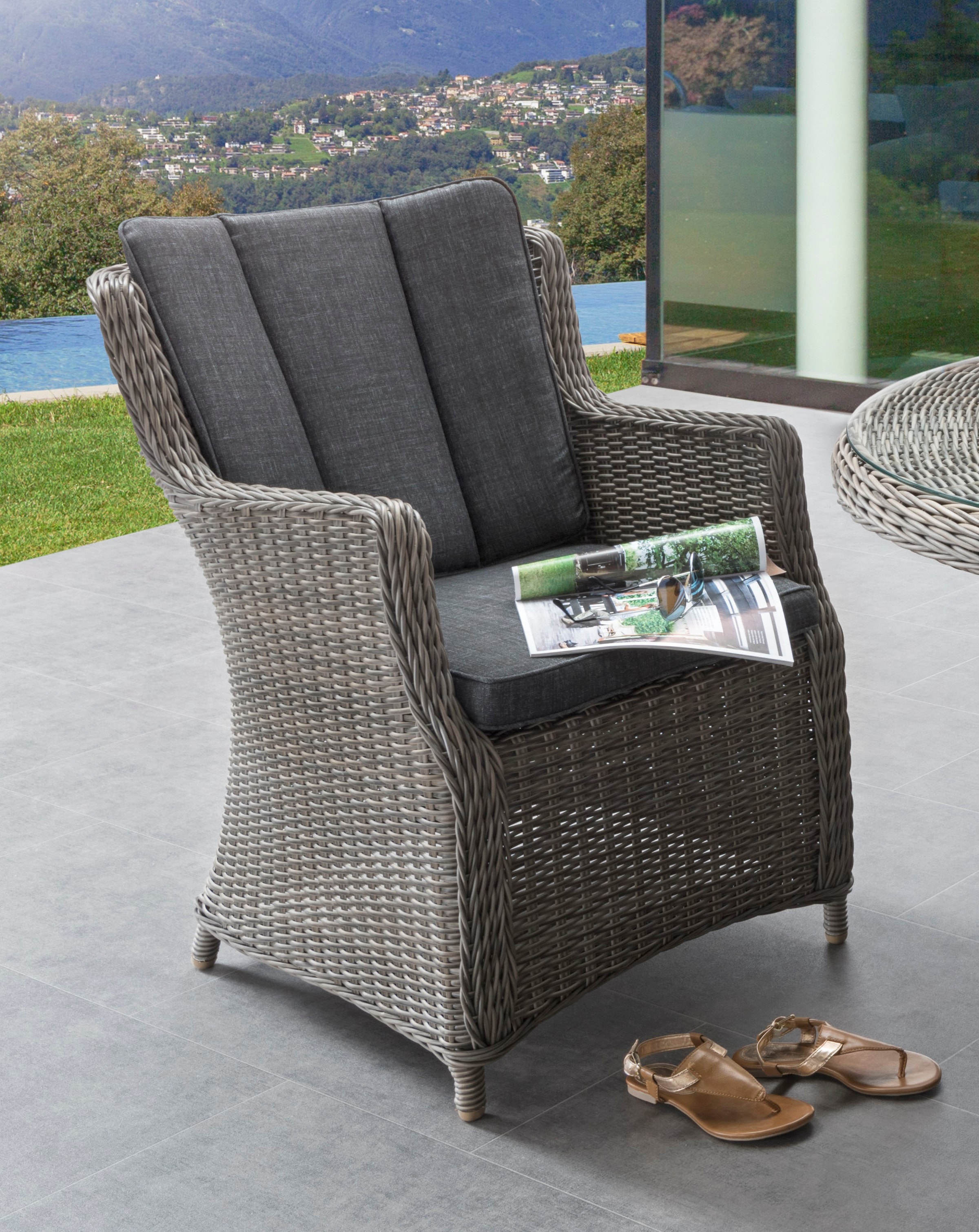 Destiny Balkonset »LUNA MERANO«, (Set, 3 tlg., 1 Beistelltisch, 2 Sessel), (Set, 7-tlg., 2 Sessel, 1 Tisch 46x47x50cm) Aluminium, Polyrattan
