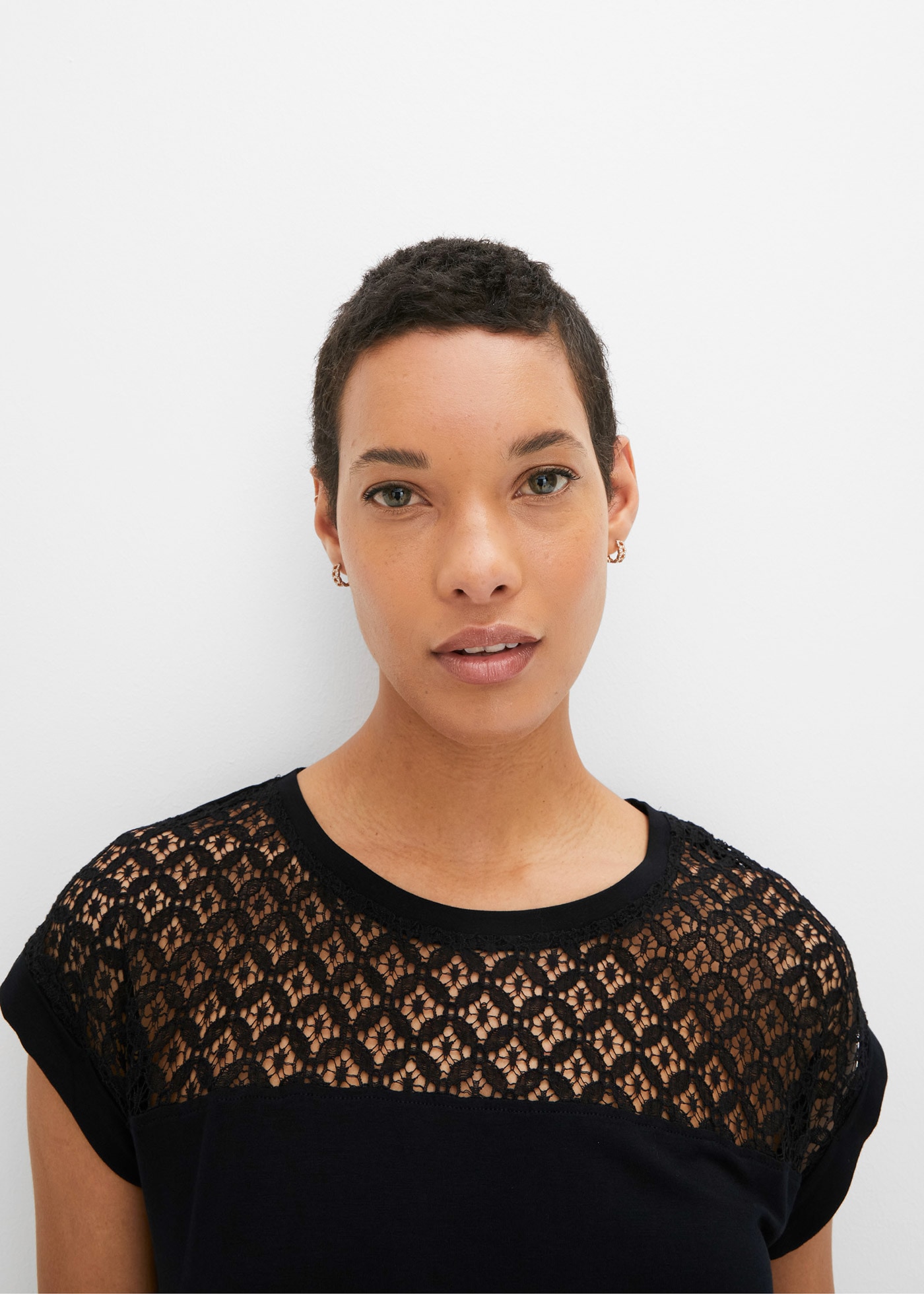 bonprix T-Shirt »Shirt aus Viskose-Mix« gerade Passform, Kurzarm, für vielseitige Anlässe, aus Viskose-Mix