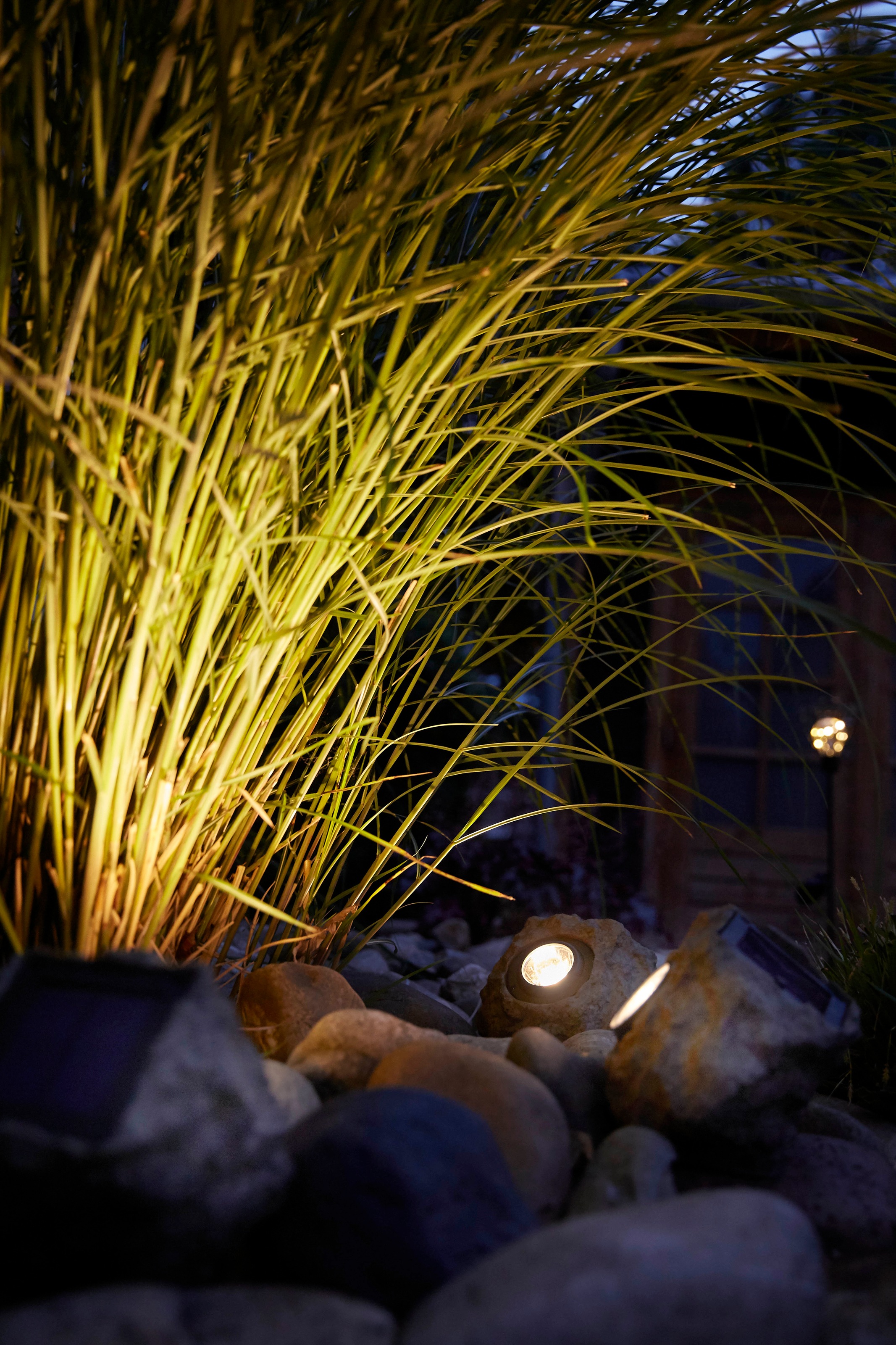 LUXFORM Gartenleuchte »Luxform Solar Nebraska« LED-Modul 1 Stk. Warmweiß LED-Felsenlampe, warmweiß, aus Polyresin, IP44