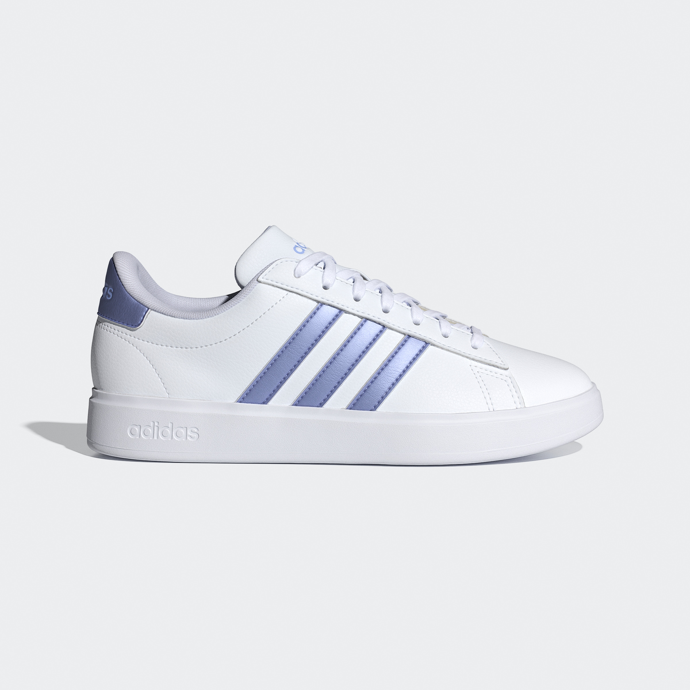 adidas Sportswear Sneaker »GRAND COURT CLOUDFOAM LIFESTYLE COURT COMFORT«, Design auf den Spuren des adidas Superstar