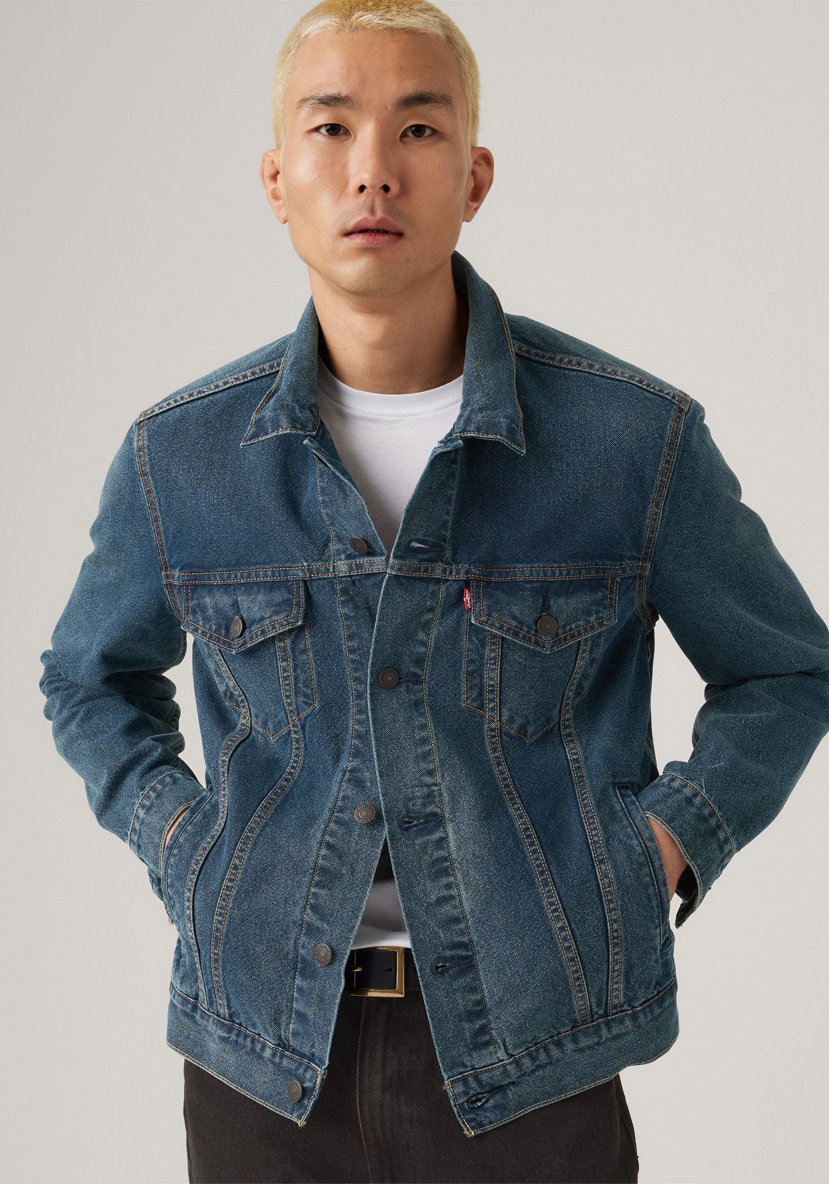 Levi's® Jeansjacke »VINTAGE FIT TRUCKER JKT«, ohne Kapuze, mit Knopfleiste
