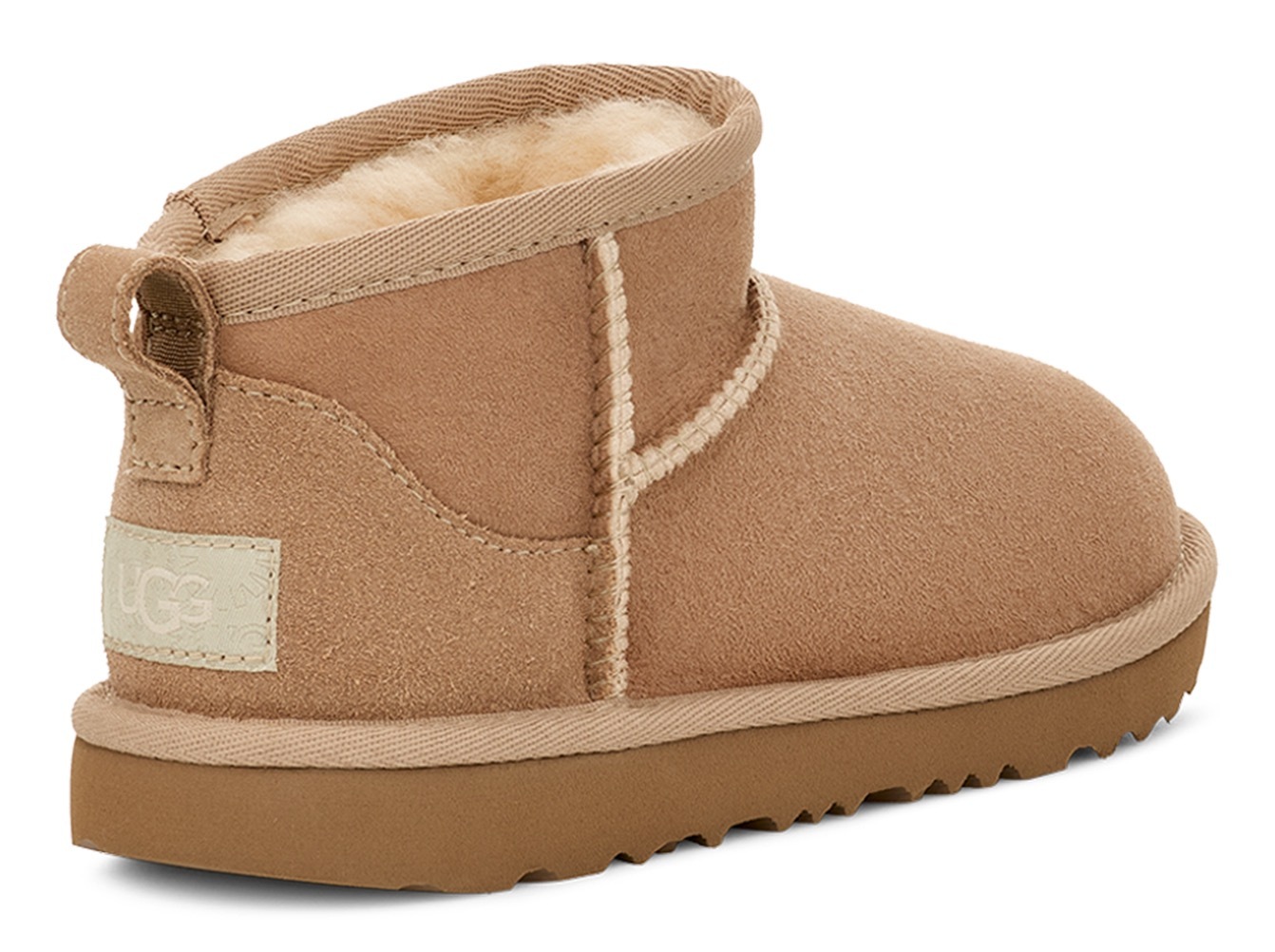 UGG Winterboots »Classic Ultra Mini«, Schlupfstiefel, Winterstiefel, Boots mit Lammfellfutter