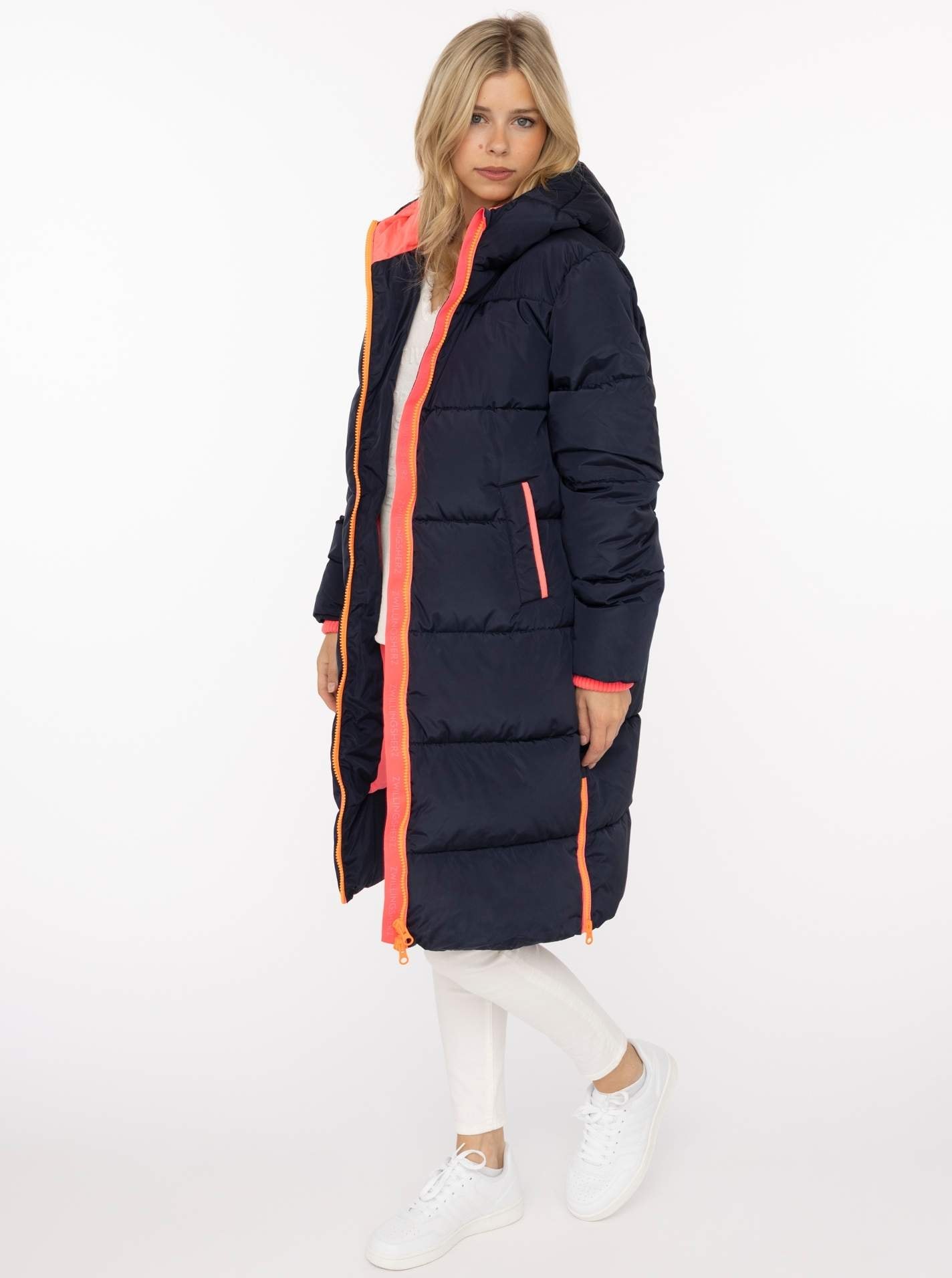 Zwillingsherz Steppmantel »„Cozy“« Kapuze, farbliche Details, Reißverschluss, elastische Bündchen