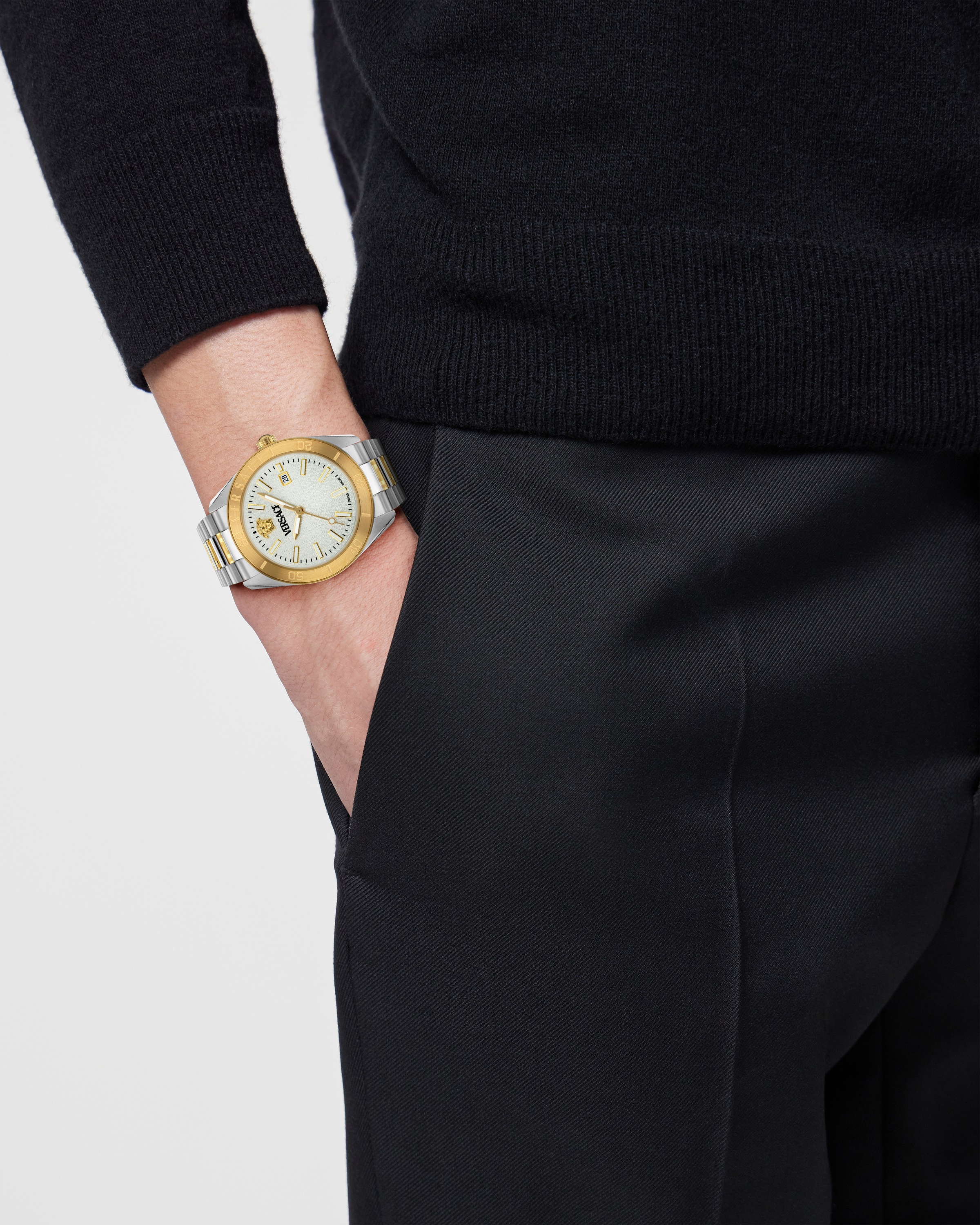 Versace Quarzuhr »V-DOME«, Armbanduhr, Herrenuhr, Swiss Made, Leuchtindizes (Zifferblatt), Datum