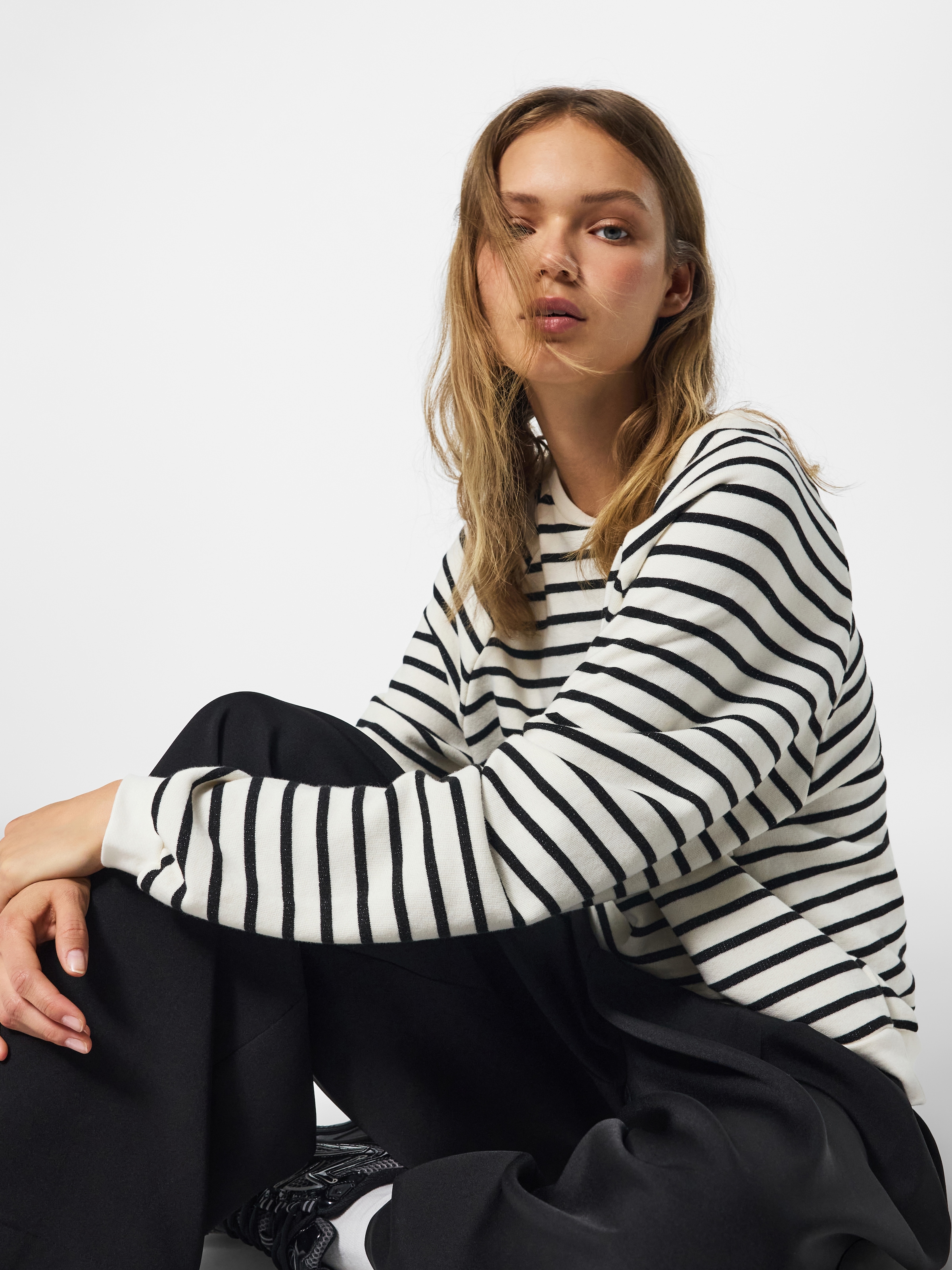 pieces Sweatshirt »PCGRETA LS EMB UB SWEAT FC«, Baumwollmischung, regular fit
