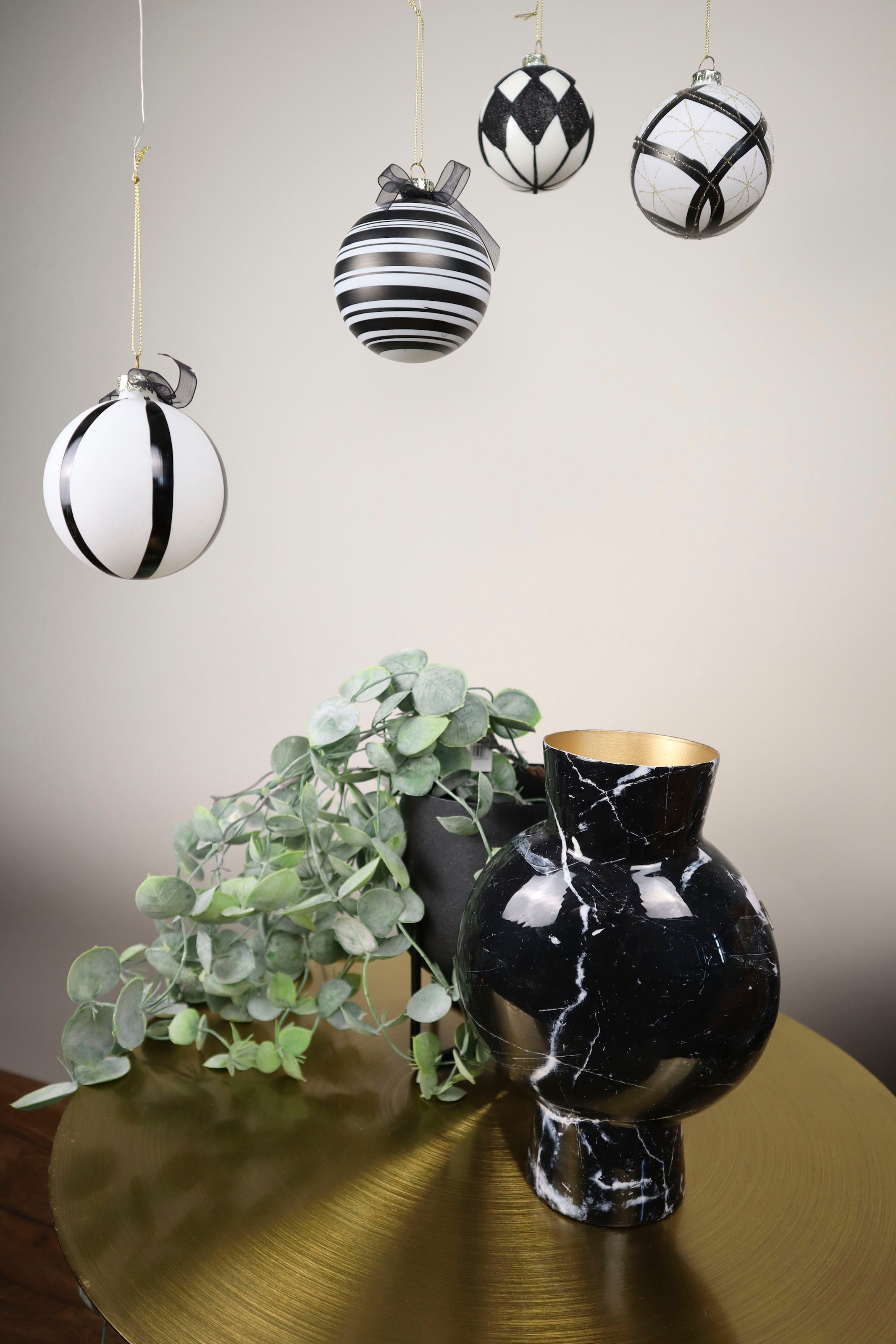 AM Design Weihnachtsbaumkugel »Weihnachtsdeko, Christbaumschmuck, Christbaumkugeln aus Glas«, (Set, 12 St.), handdekoriert und mundgeblasen