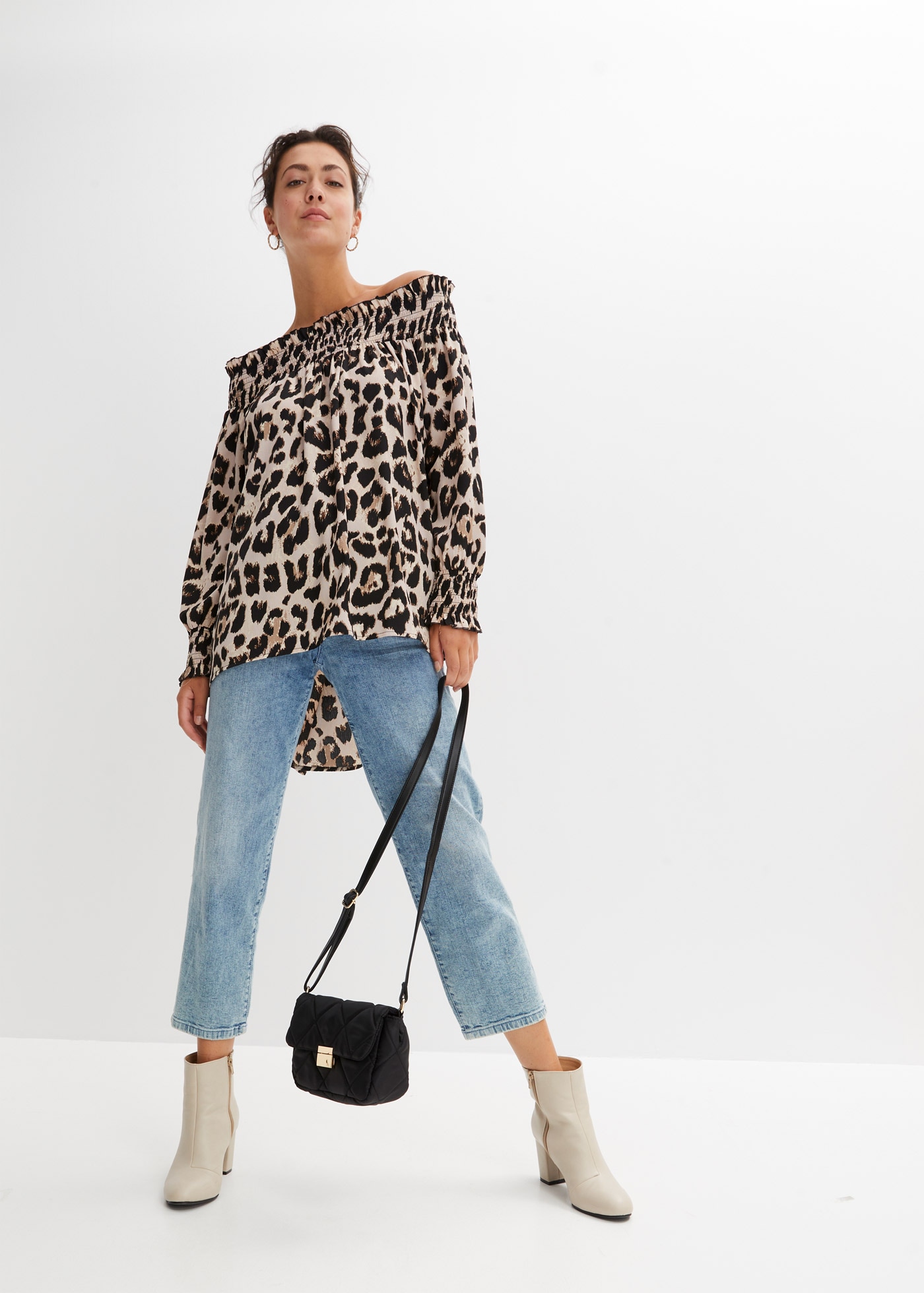 bonprix Longbluse Oversize-Passform, Vokuhila-Schnitt, mit Rüschen, aus Polyester