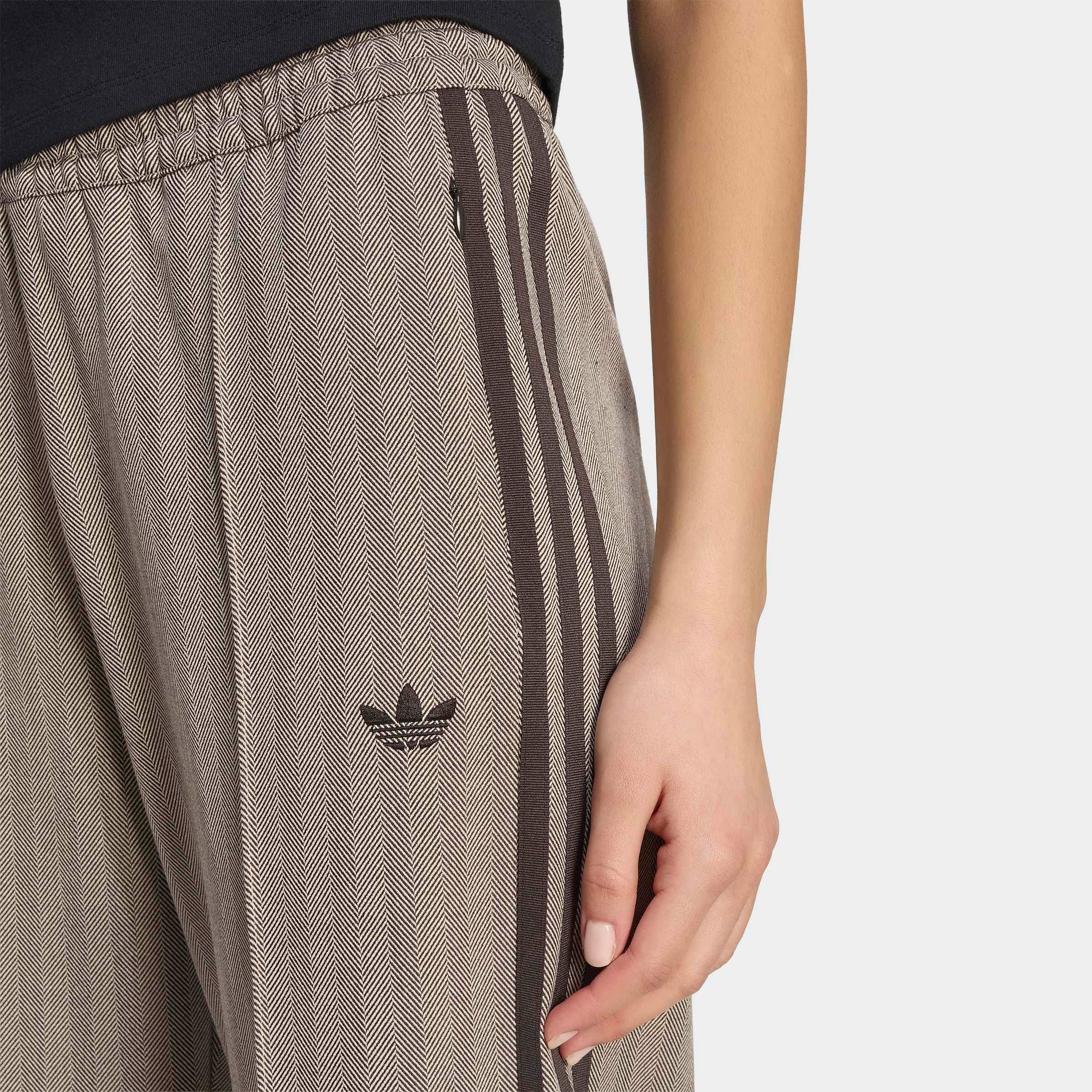 adidas Originals Sporthose »CLASSIC TP«  lange Hose, normal-weite Passform