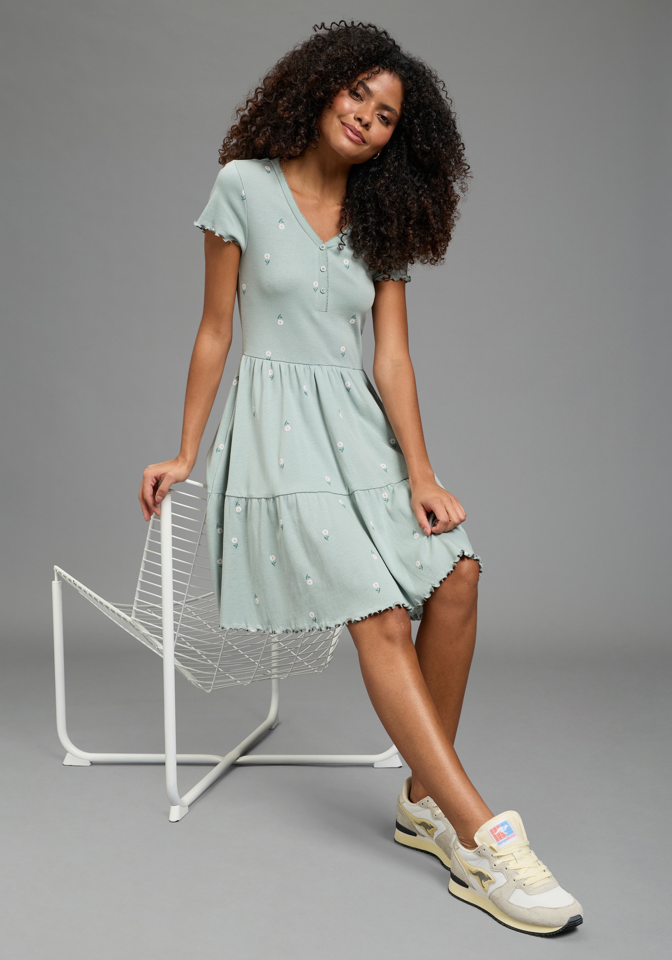 KangaROOS Jerseykleid kniefrei, für Casualmode und Streetwear, aus Baumwolle, Kurzarm