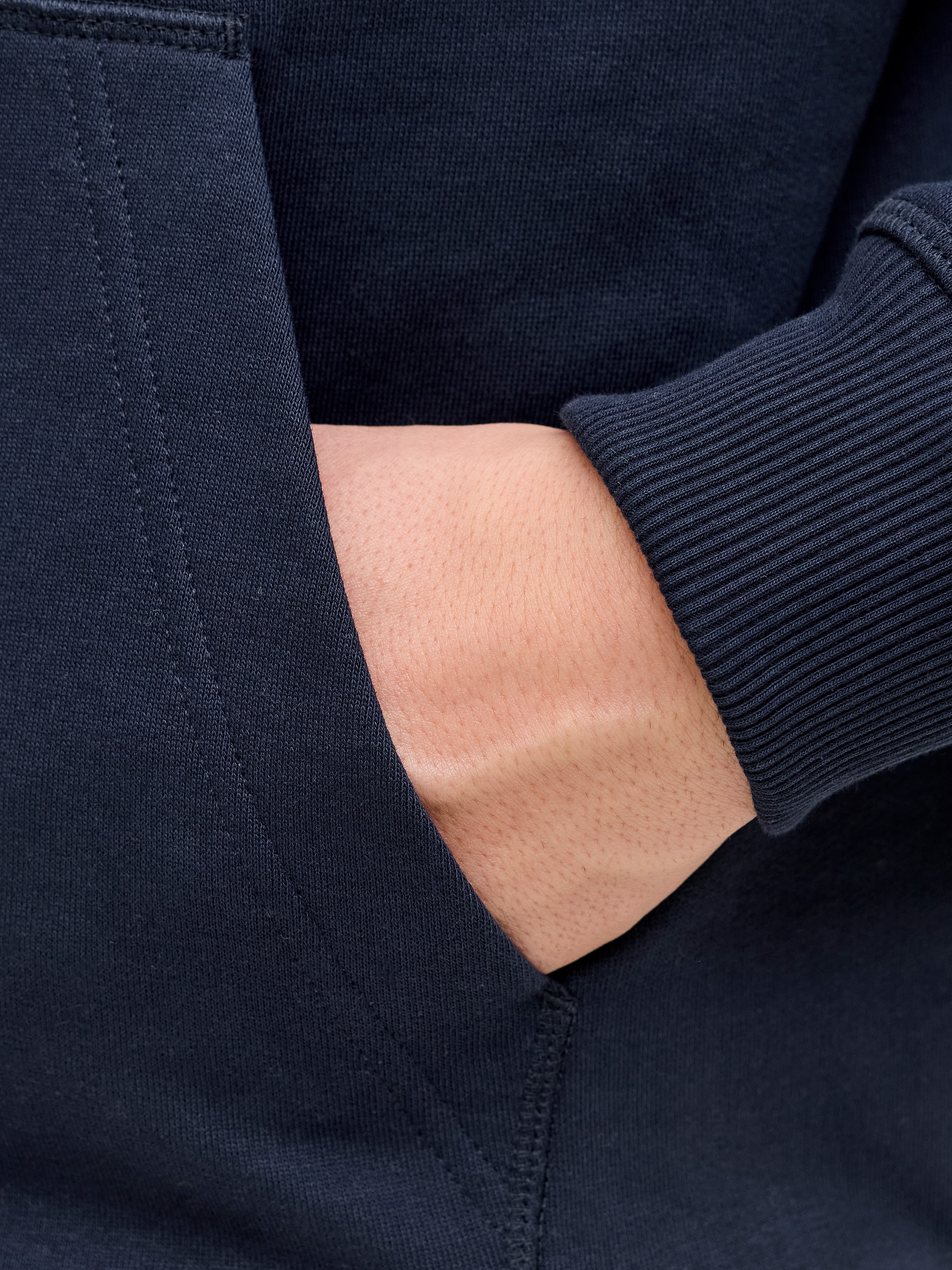 Jack & Jones Kapuzensweatshirt »JORNORREBRO EMB SWEAT HOOD NOOS«, mit Logo Print
