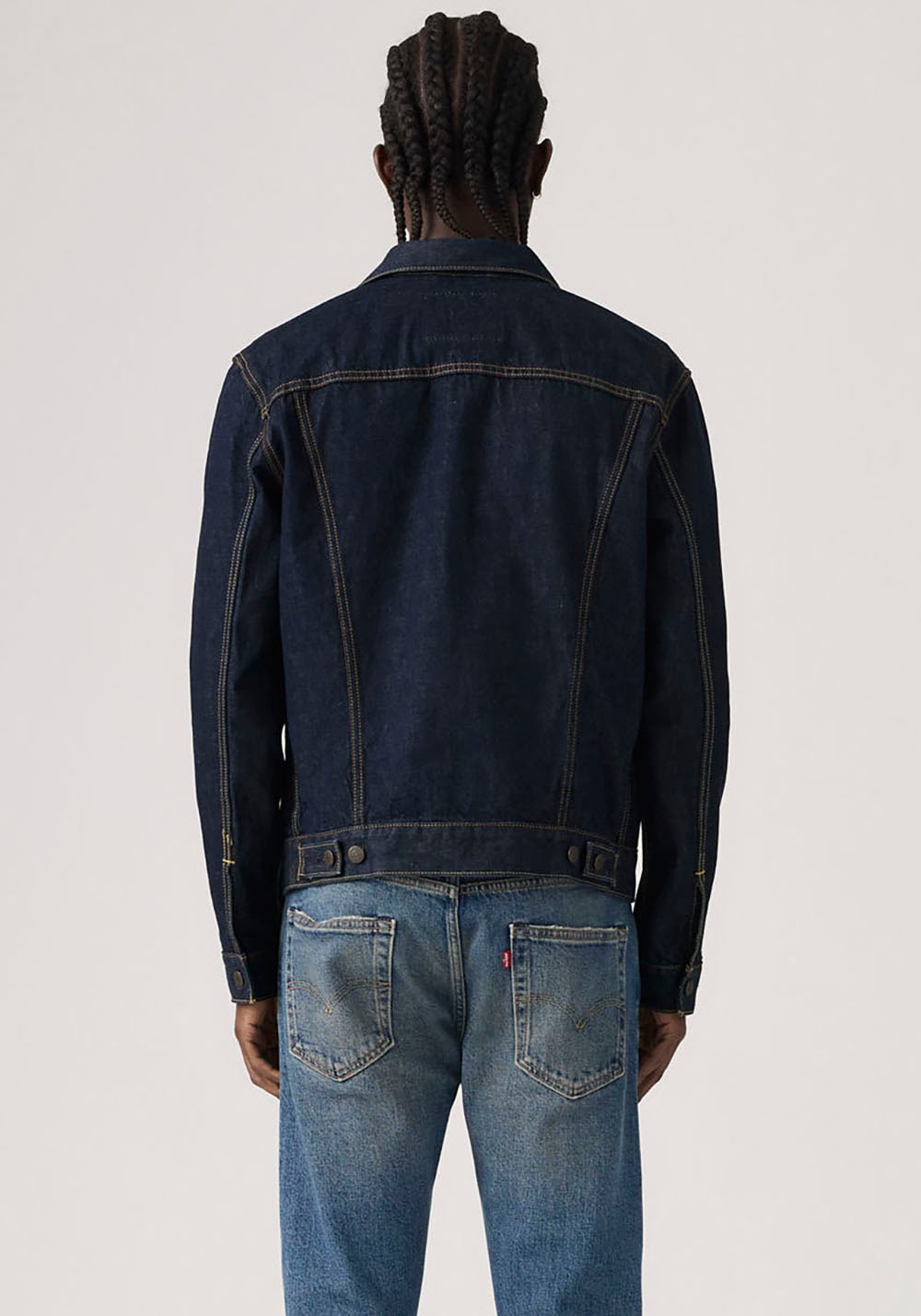 Levi's® Jeansjacke »VINTAGE FIT TRUCKER JKT« ohne Kapuze mit Knopfleiste