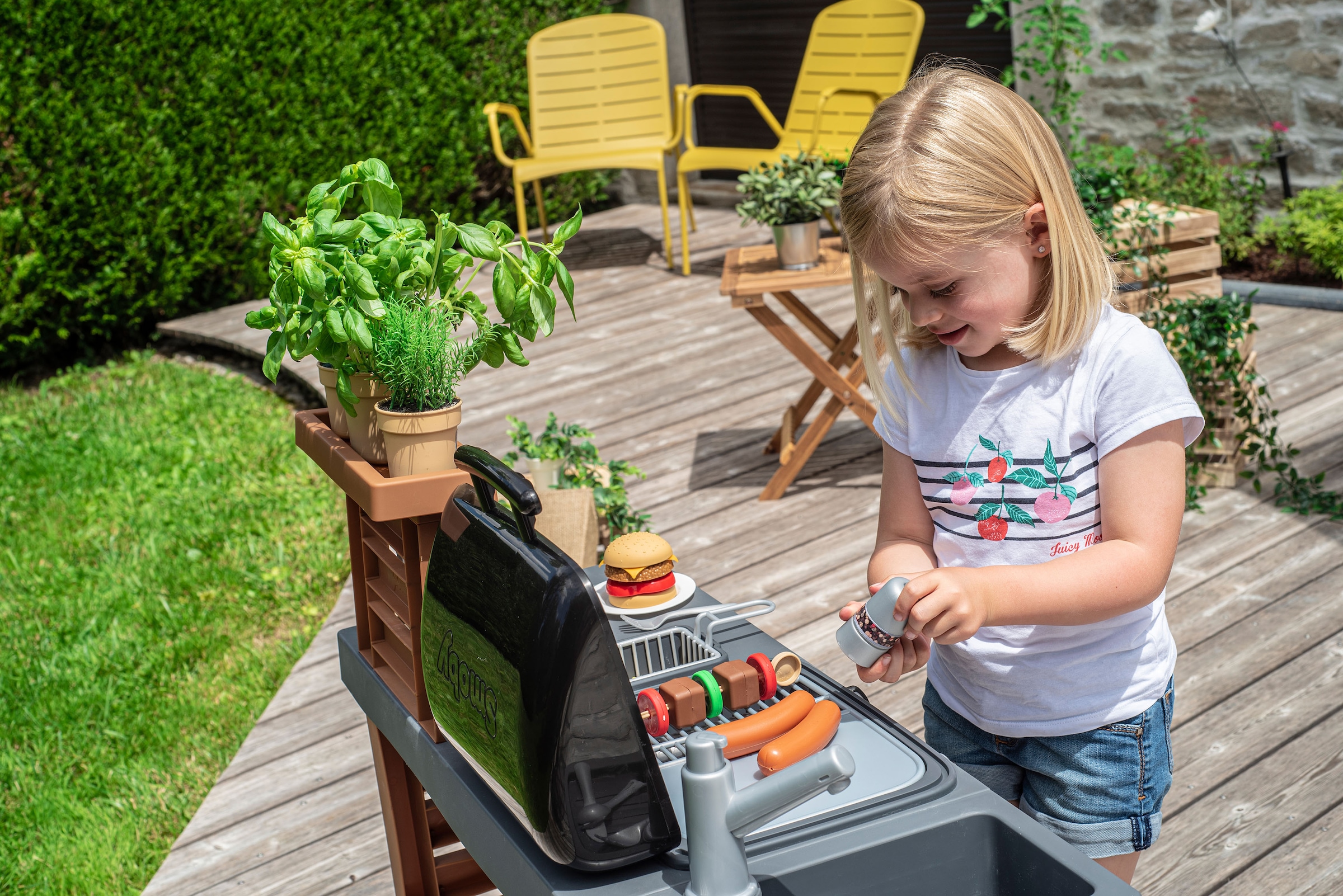 Smoby Spielküche »Outdoor Gartenküche«, mit Grill, Spülbecken und Wasserpumpfunktion; Made in Europe