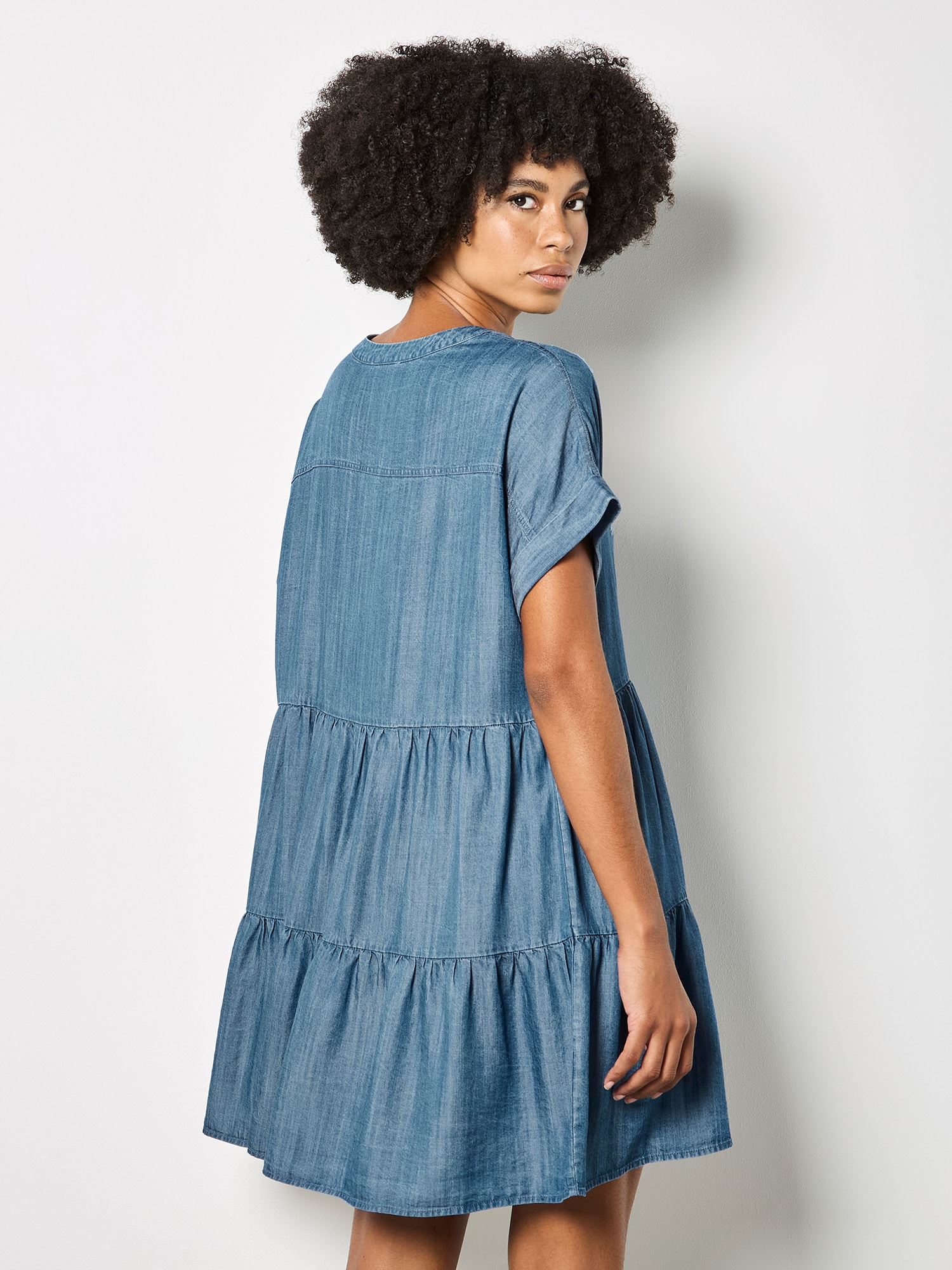 Apricot Jeanskleid »Minikleid« mit Stufenrock