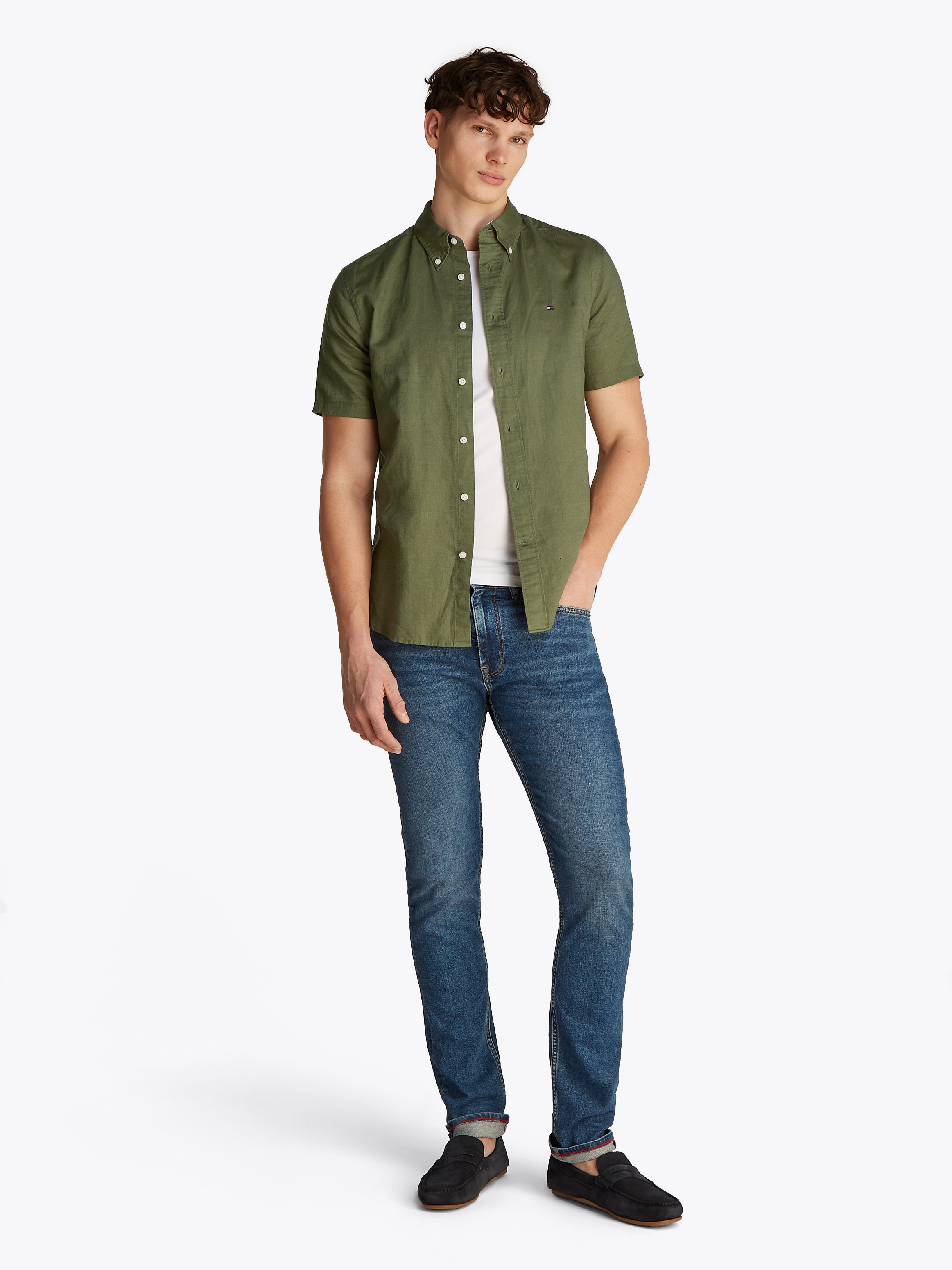 Tommy Hilfiger Kurzarmhemd »LINEN BLEND SOLID SS RF SHIRT«, mit Button-down-Kragen