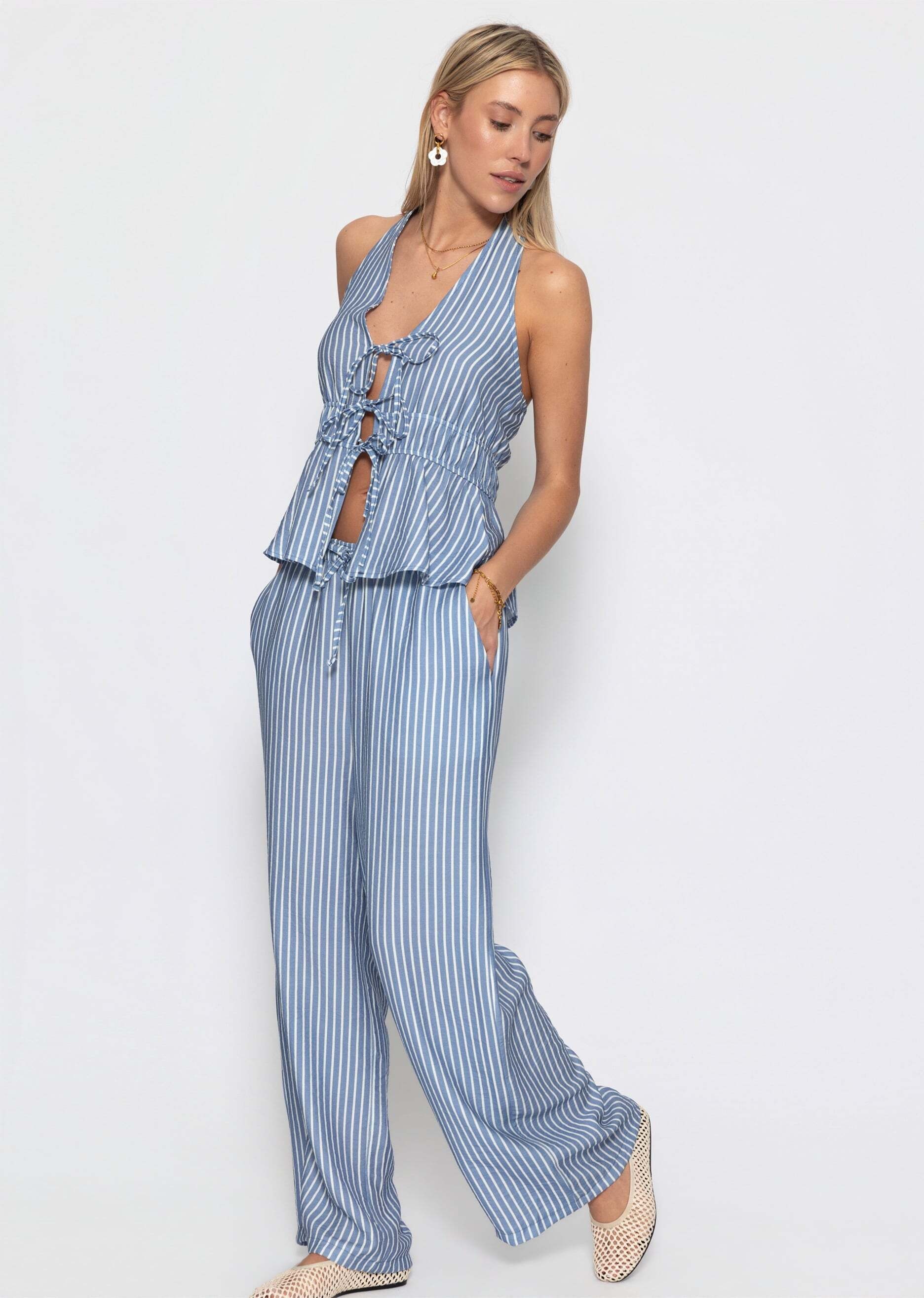 SASSYCLASSY Stoffhose »Wide Leg Hose mit Streifen und Bindeband«  Fließende Stoffhose mit Eingriffstaschen in High Waist Sitz Blau