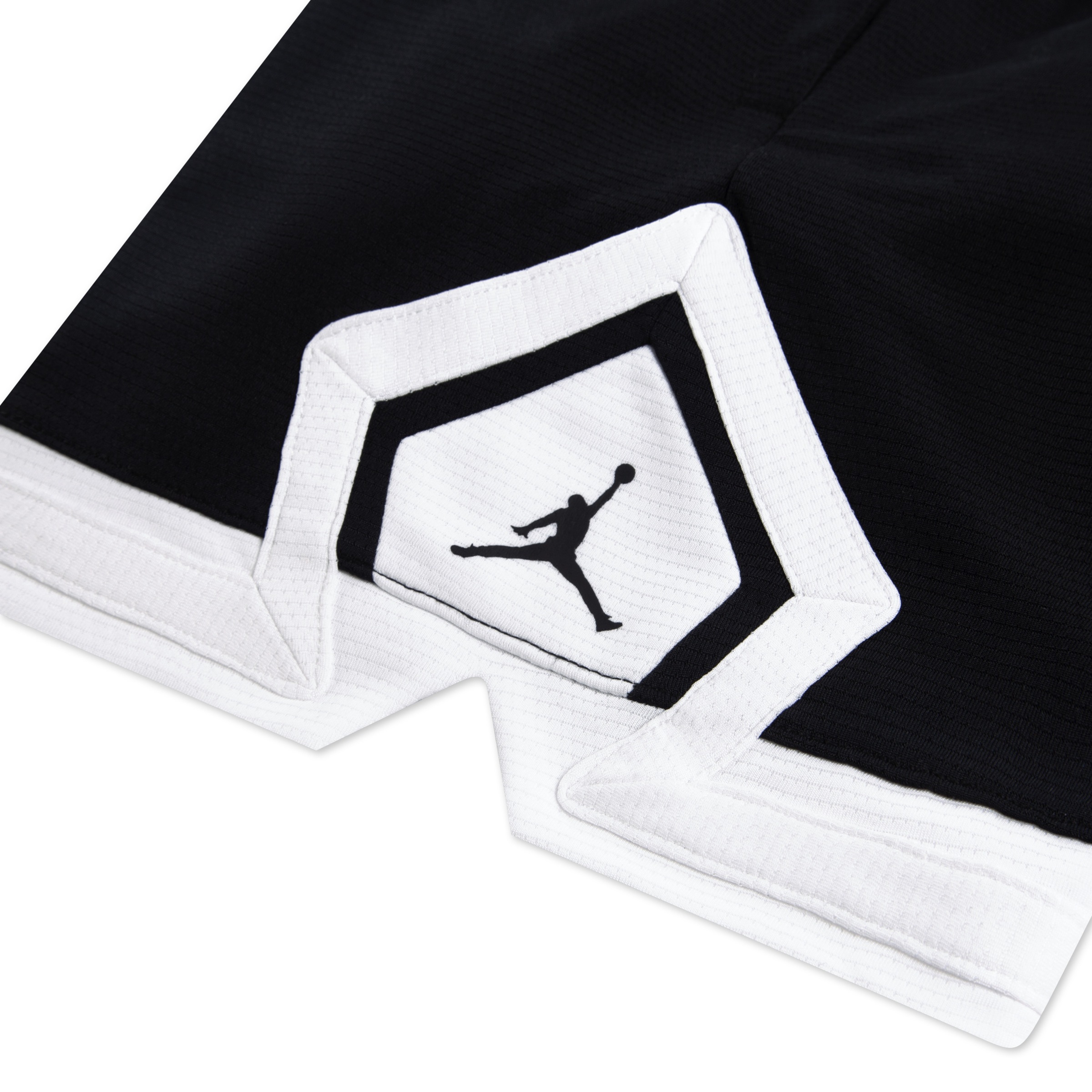 Jordan Trainingsshorts »JDG WJ SPORT DIAMOND SHORT«  für Kinder, mit Diamant-Seiteneinsätzen, aus Mesh-Gewebe