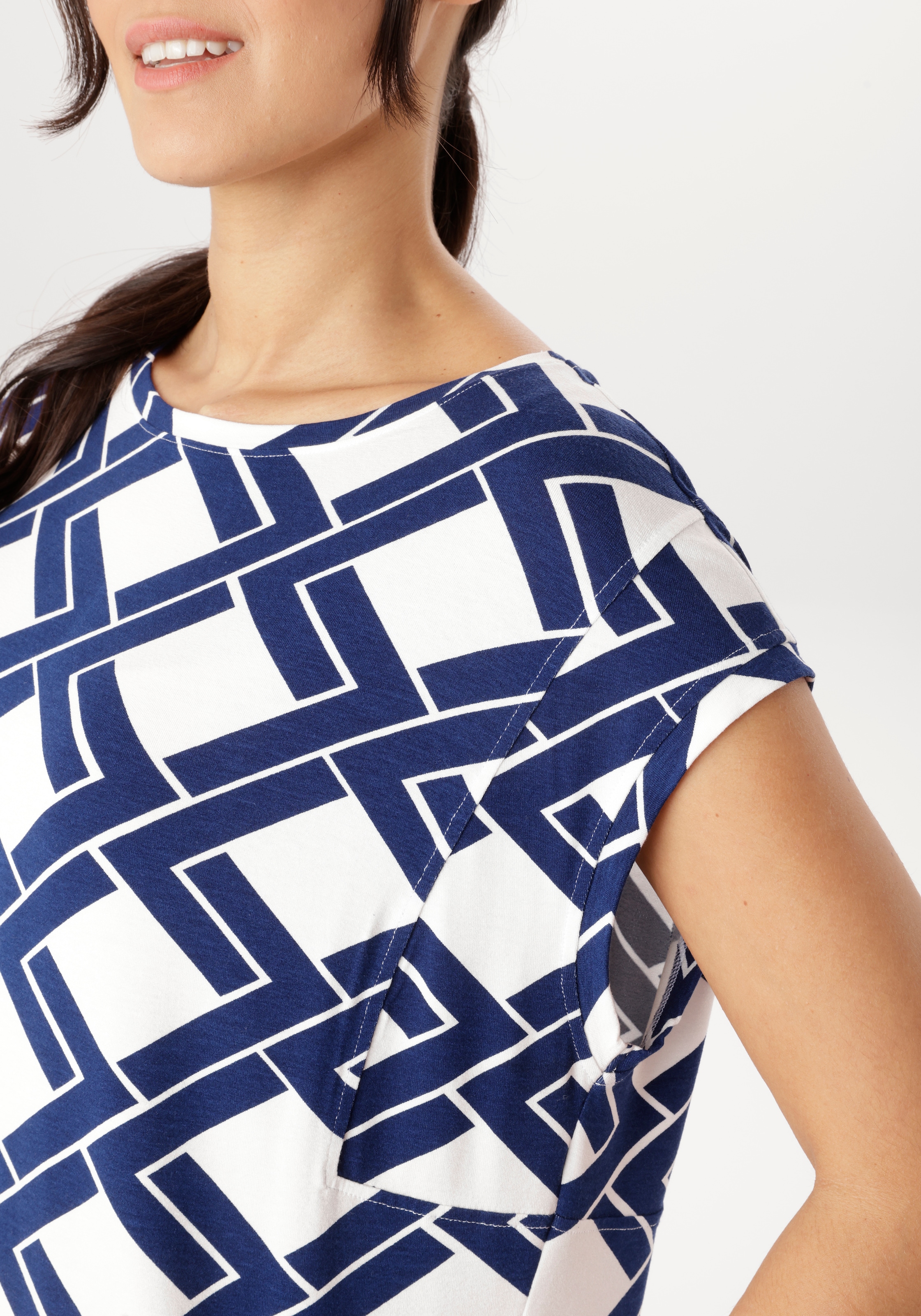 Aniston SELECTED T-Shirt überschnittene Schultern und fixiertem Umschlag - NEUE KOLLEKTION