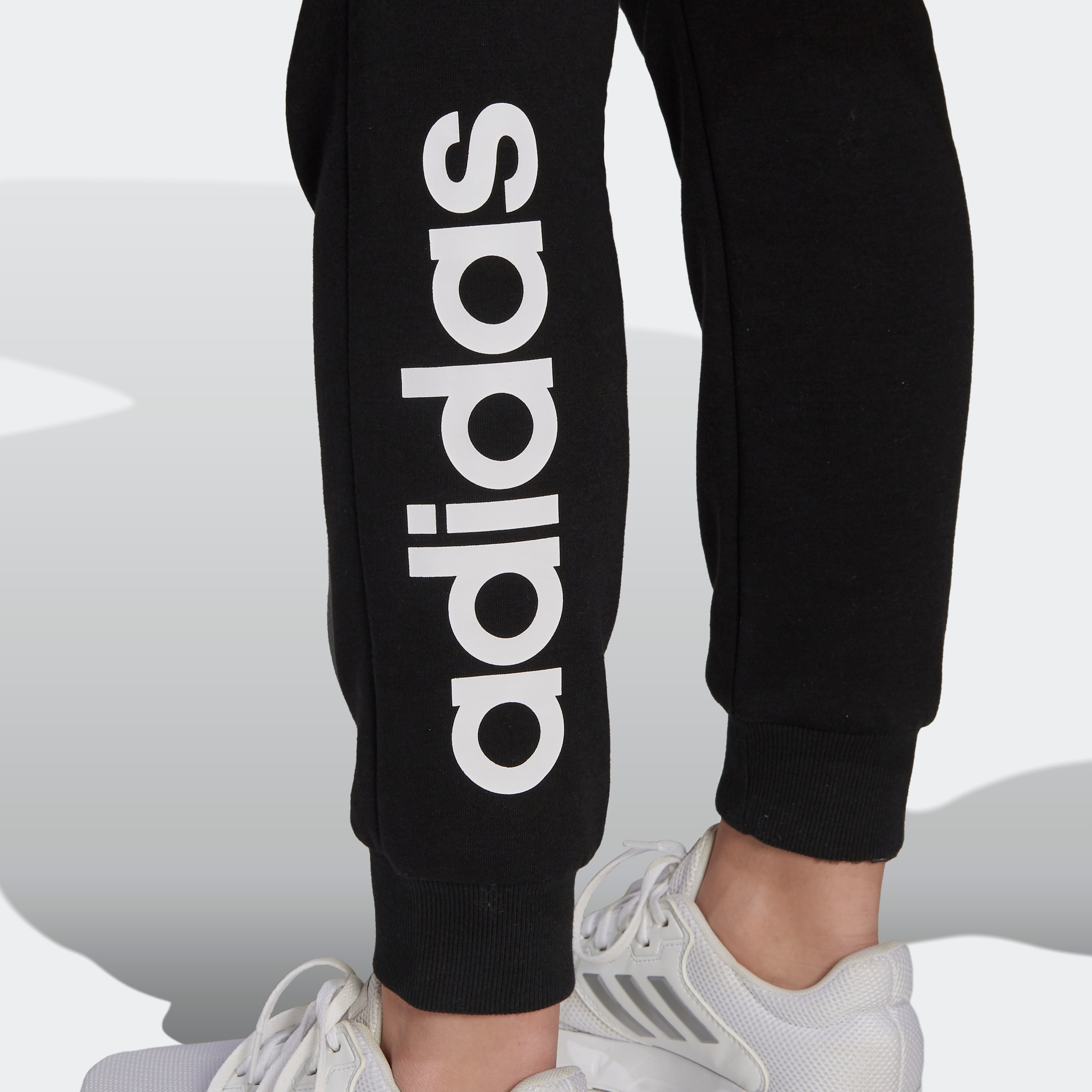 adidas kaufen »ESSENTIALS Sportswear OTTO Sporthose LOGO FLEECE bei HOSE«, online tlg.) (1