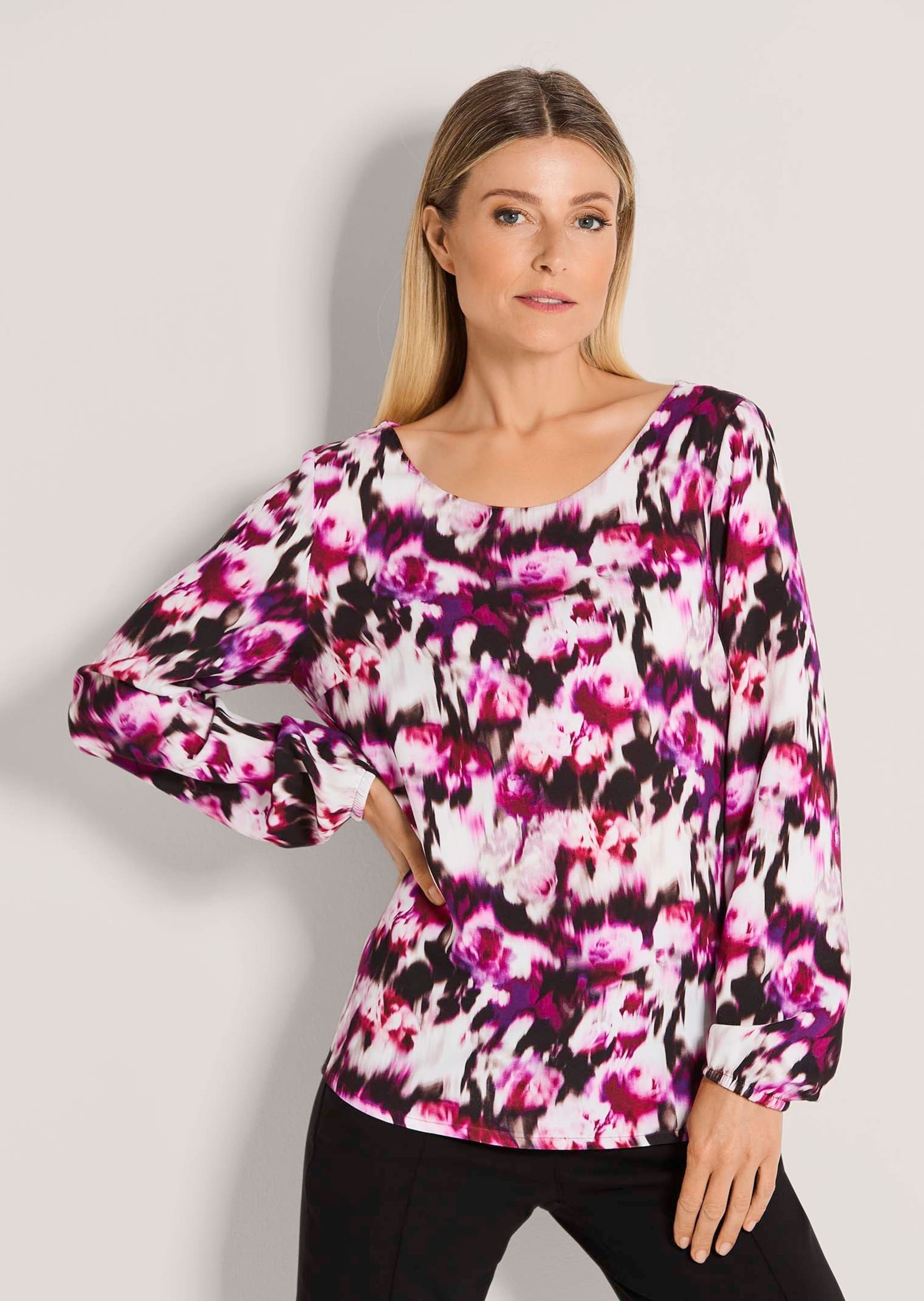 MADELEINE Schlupfbluse »Blusenshirt Elegante Viskosebluse mit Allover-Druck« Alloverprint
