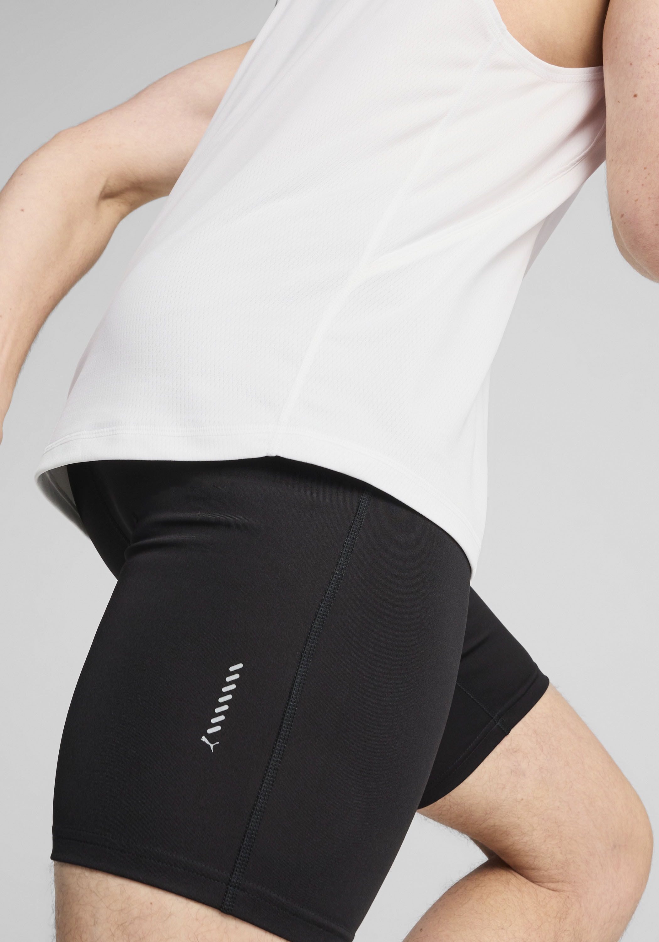 PUMA Trainingsshorts »M RUN FOUNDATION 8 TIGHT SHORT«  mit dryCELL Technologie, atmungsaktiv, schmale Passform