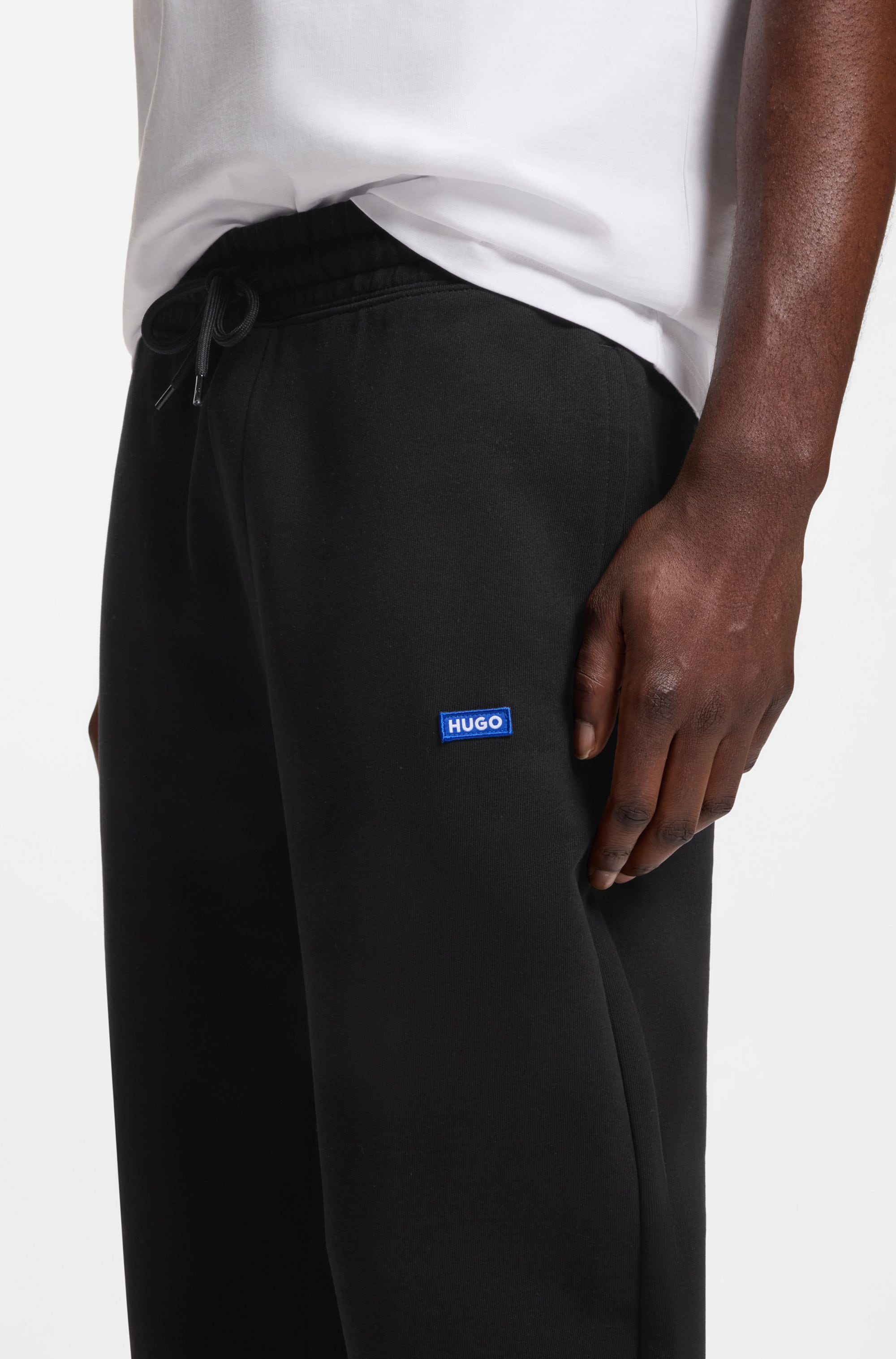 HUGO Blue Jogginghose »Napin«  mit kleinem Logo-Patch