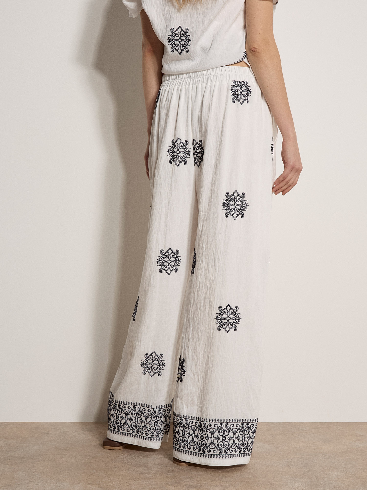 Apricot Palazzohose »Hose«  mit Stickerei