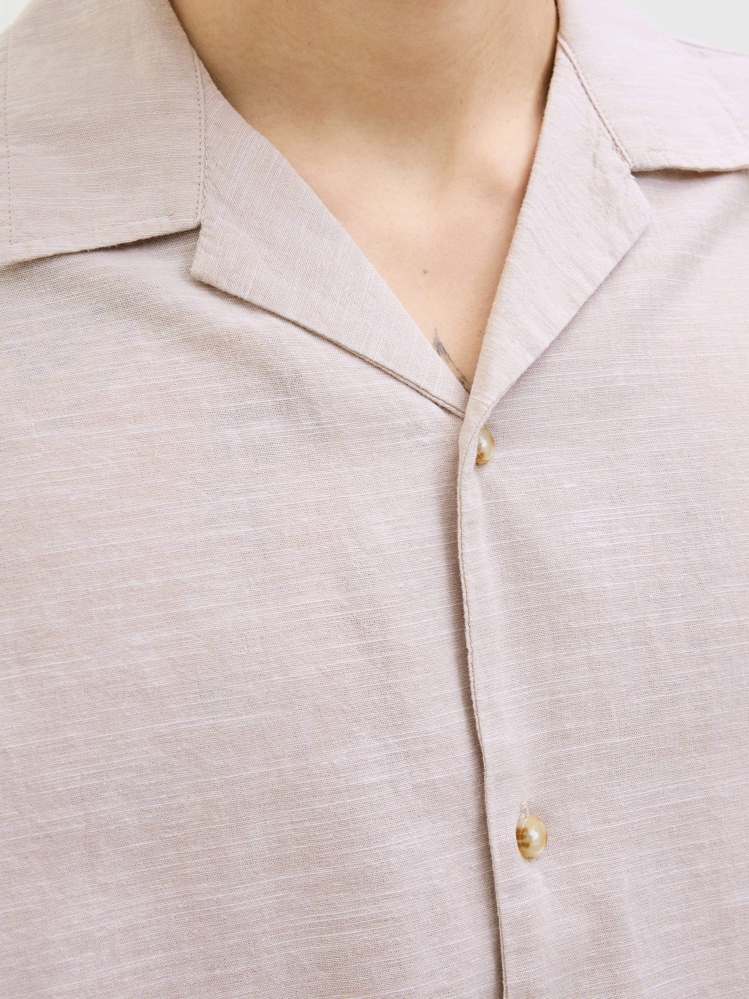 Jack & Jones Kurzarmhemd »JJESUMMER RESORT SHIRT SS SN«, mit Resort Kragen