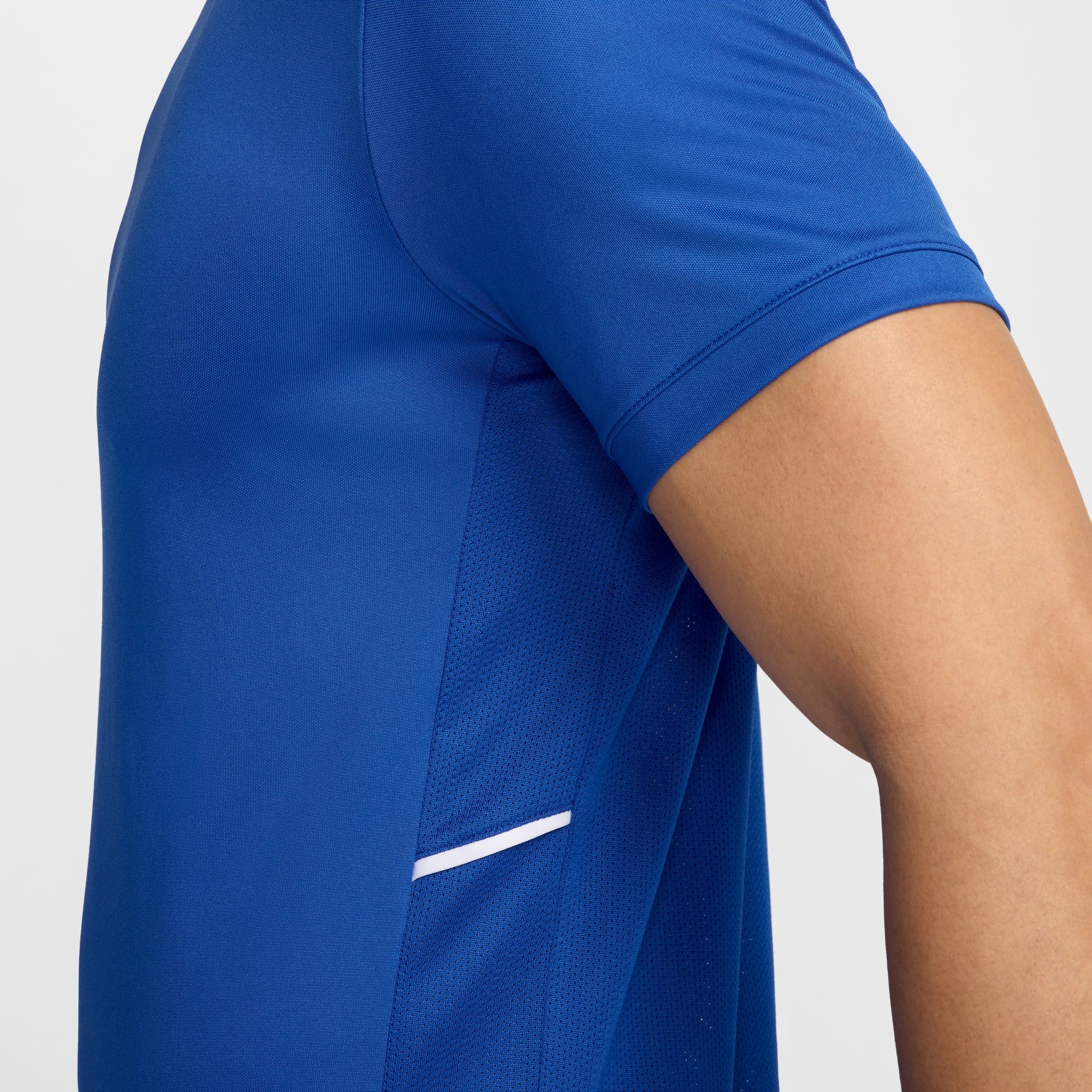 Nike Fußballtrikot »Nike Academy Men's Dri-FIT Short-Sleeve Soccer Top« für Fußballtraining entwickelt, mit seitlichen Mesh-Einsätzen