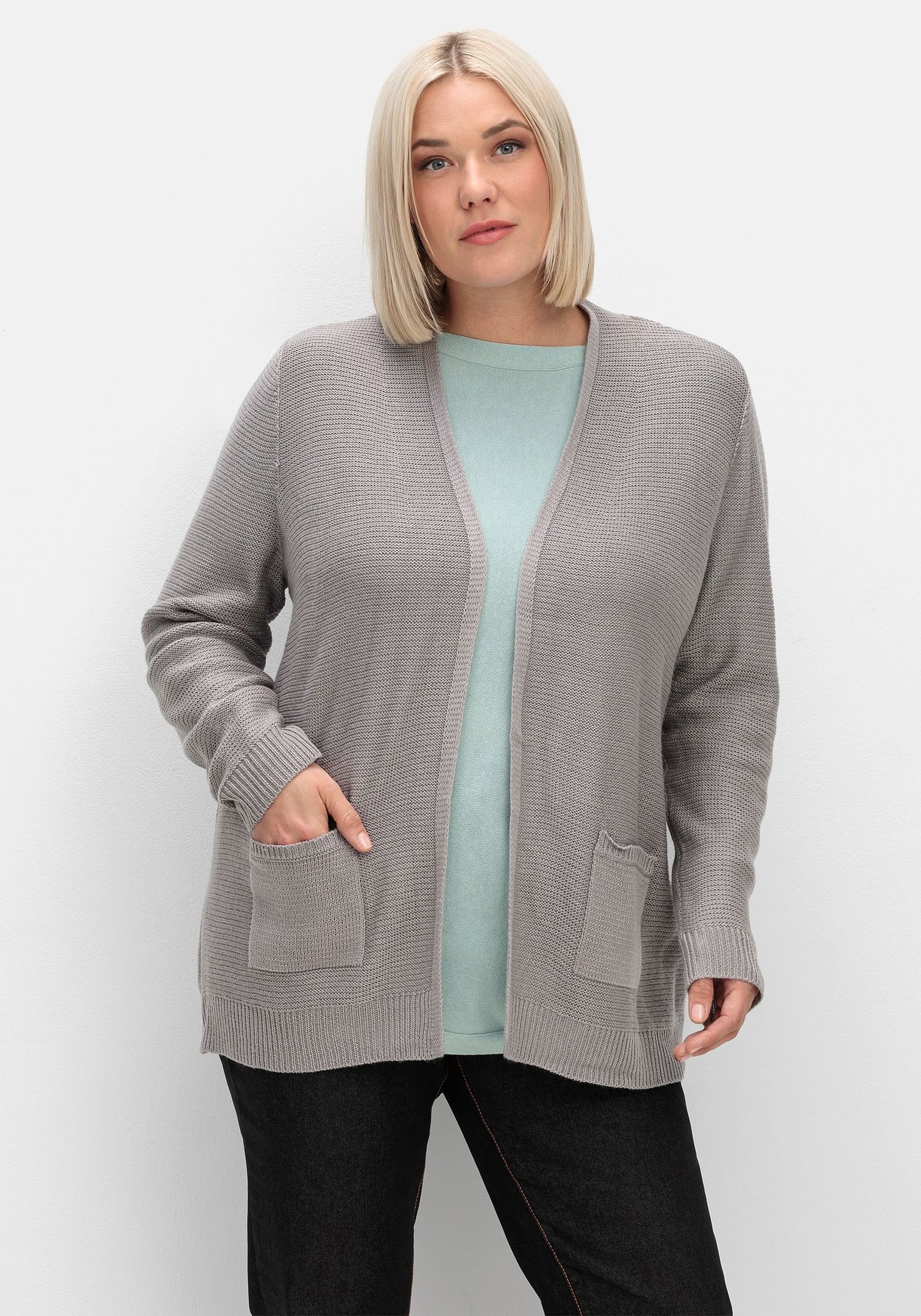 Sheego Strickjacke »Verschlusslose Strickjacke im Linksstrickmuster«, im Linksstrickmuster