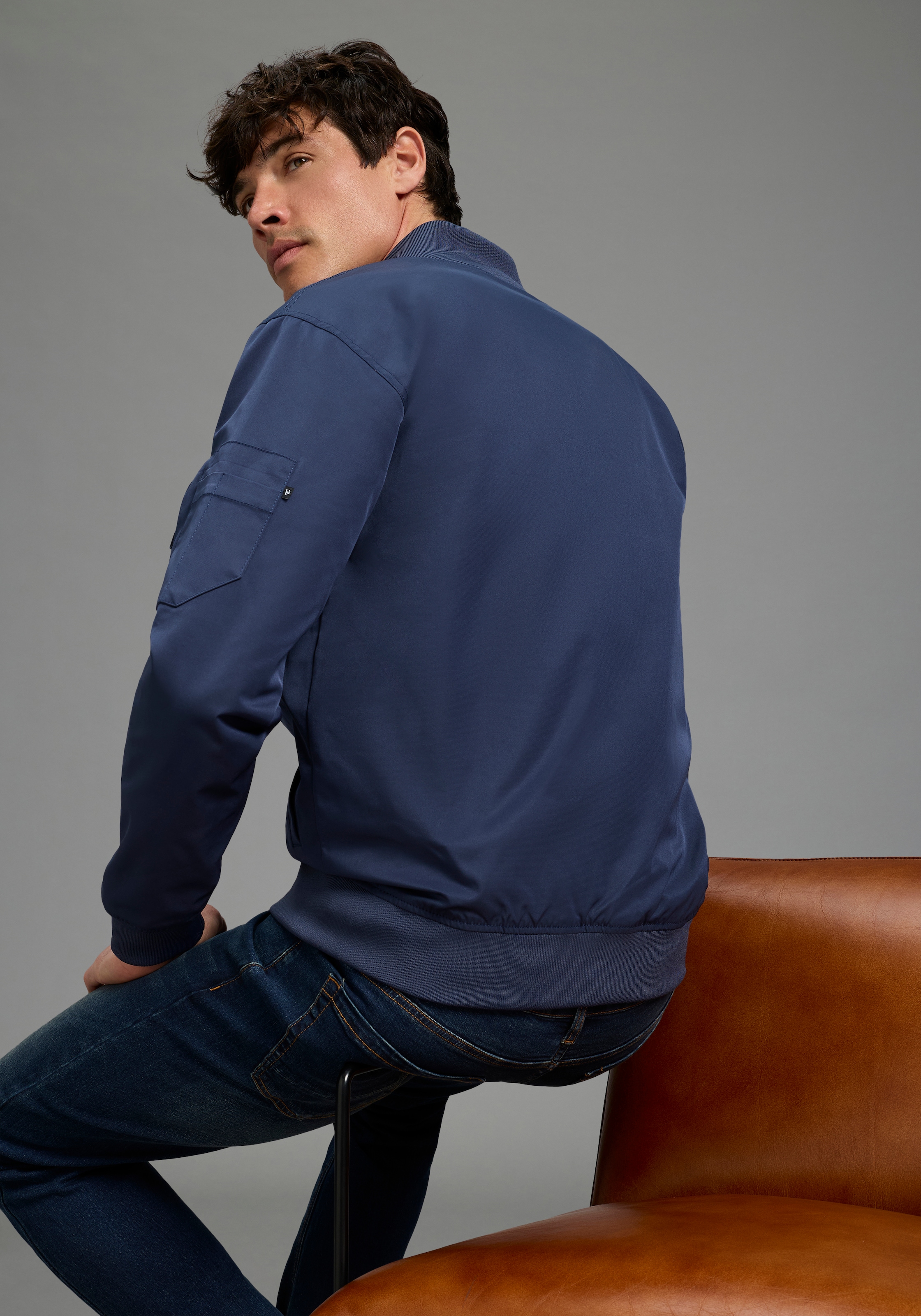 Bruno Banani Bomberjacke Blouson mit Stehkragen, leichte Übergangsjacke