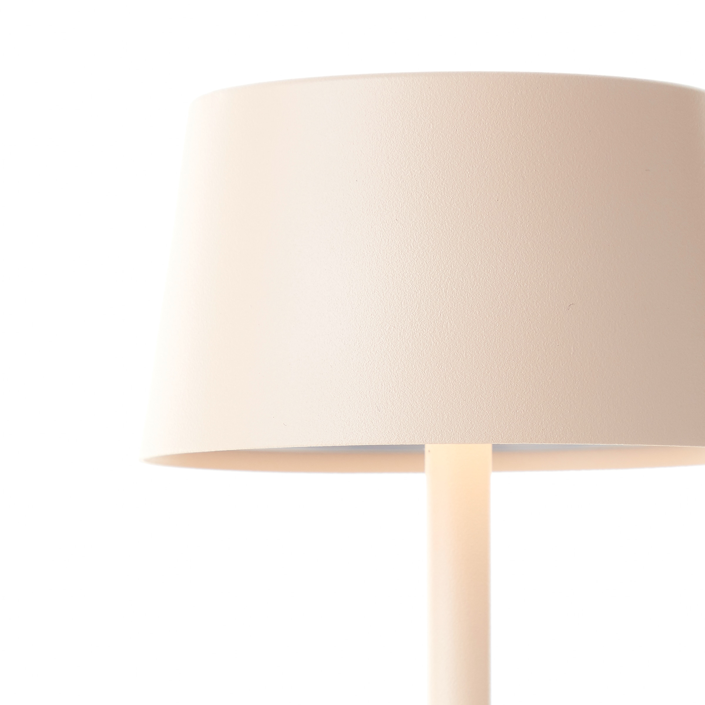 Brilliant LED Außen-Tischleuchte »Viani« LED-Modul 1 Stk. Warmweiß Kabellos, Solar & USB, H 25 cm, 170 lm, höhenverstellbar, 3000 K